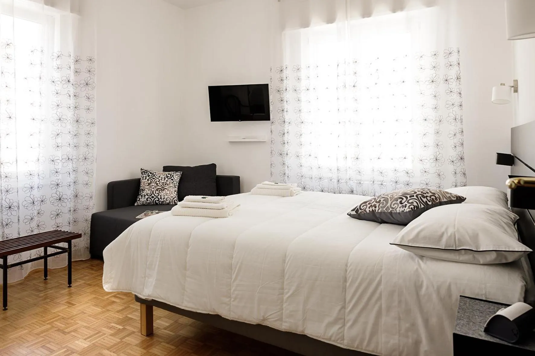 Bedroom, Bed in G&G Napoli