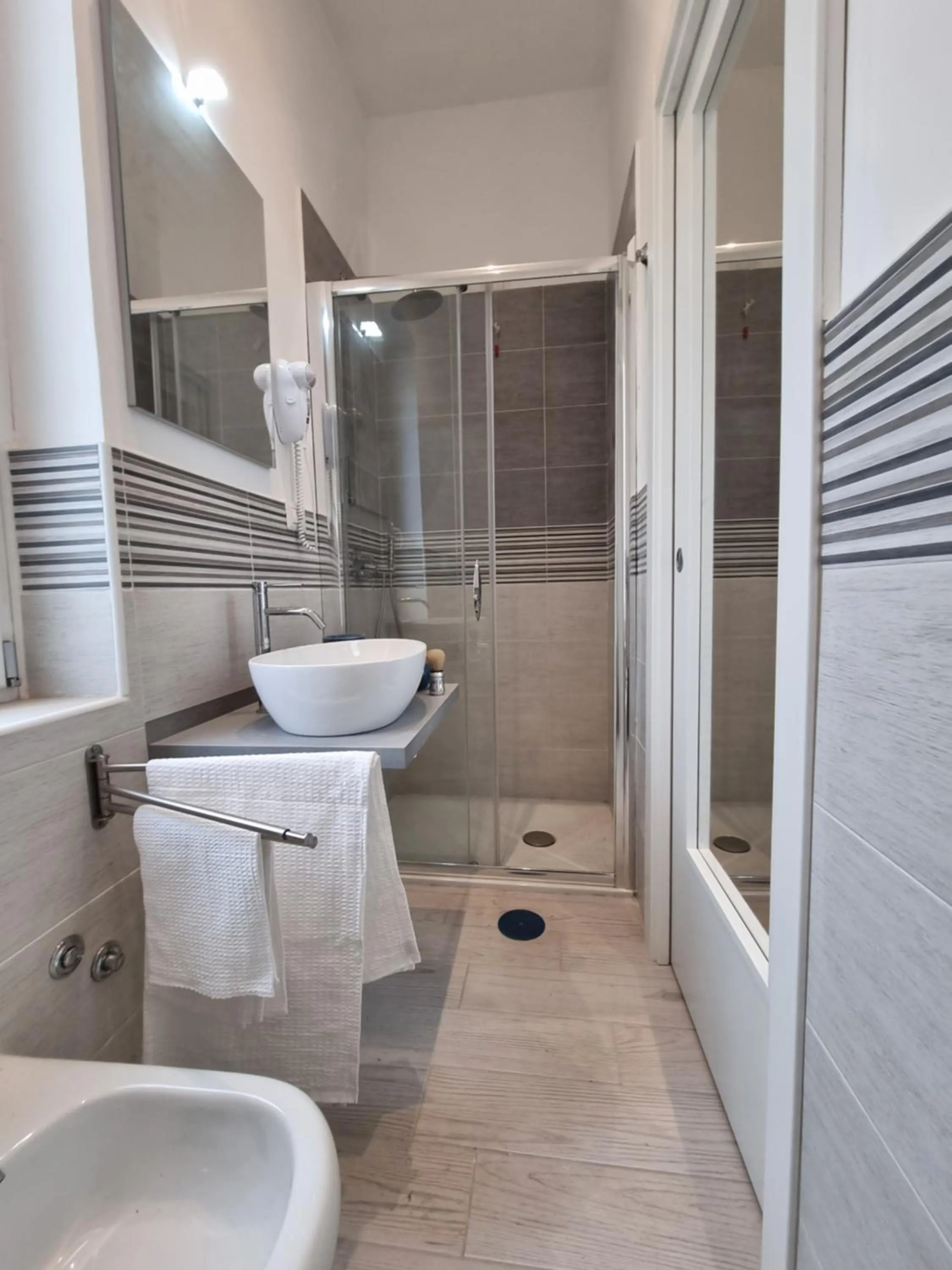 Bathroom in G&G Napoli