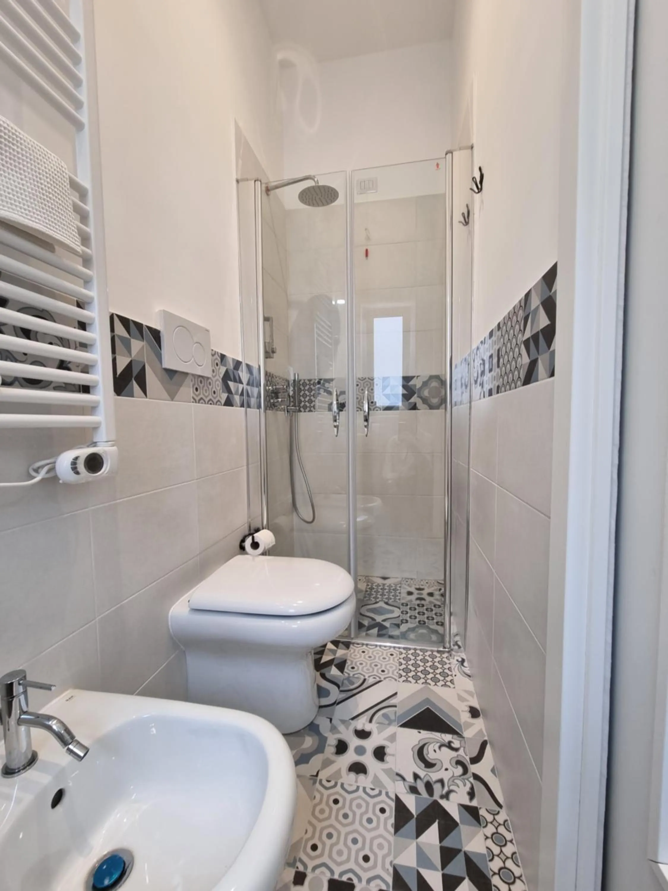 Bathroom in G&G Napoli