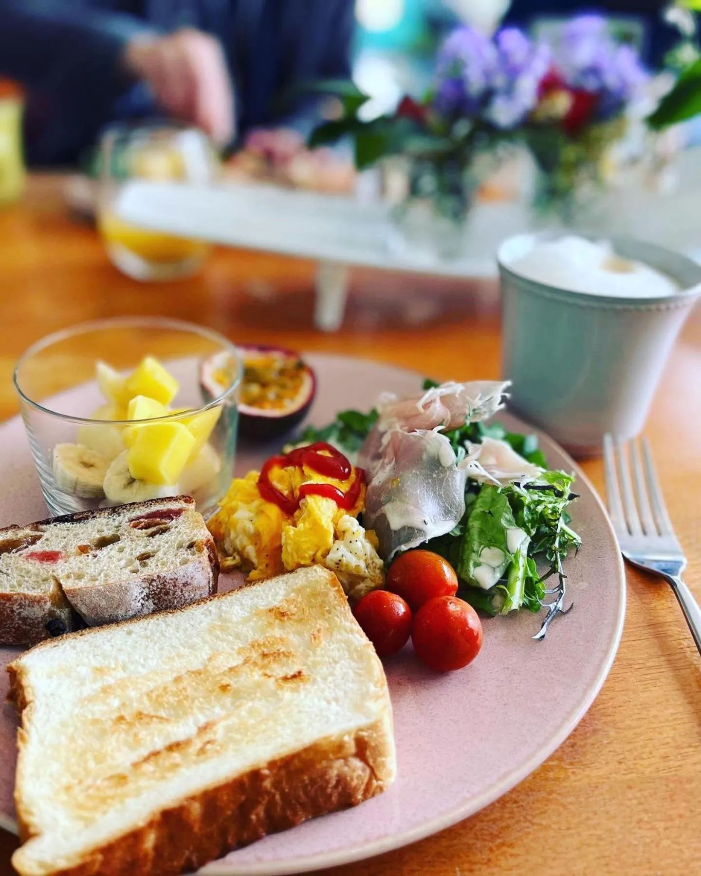 Food and drinks in Hotel MOANA絶景オーシャンビューカフェラウンジ朝食付き