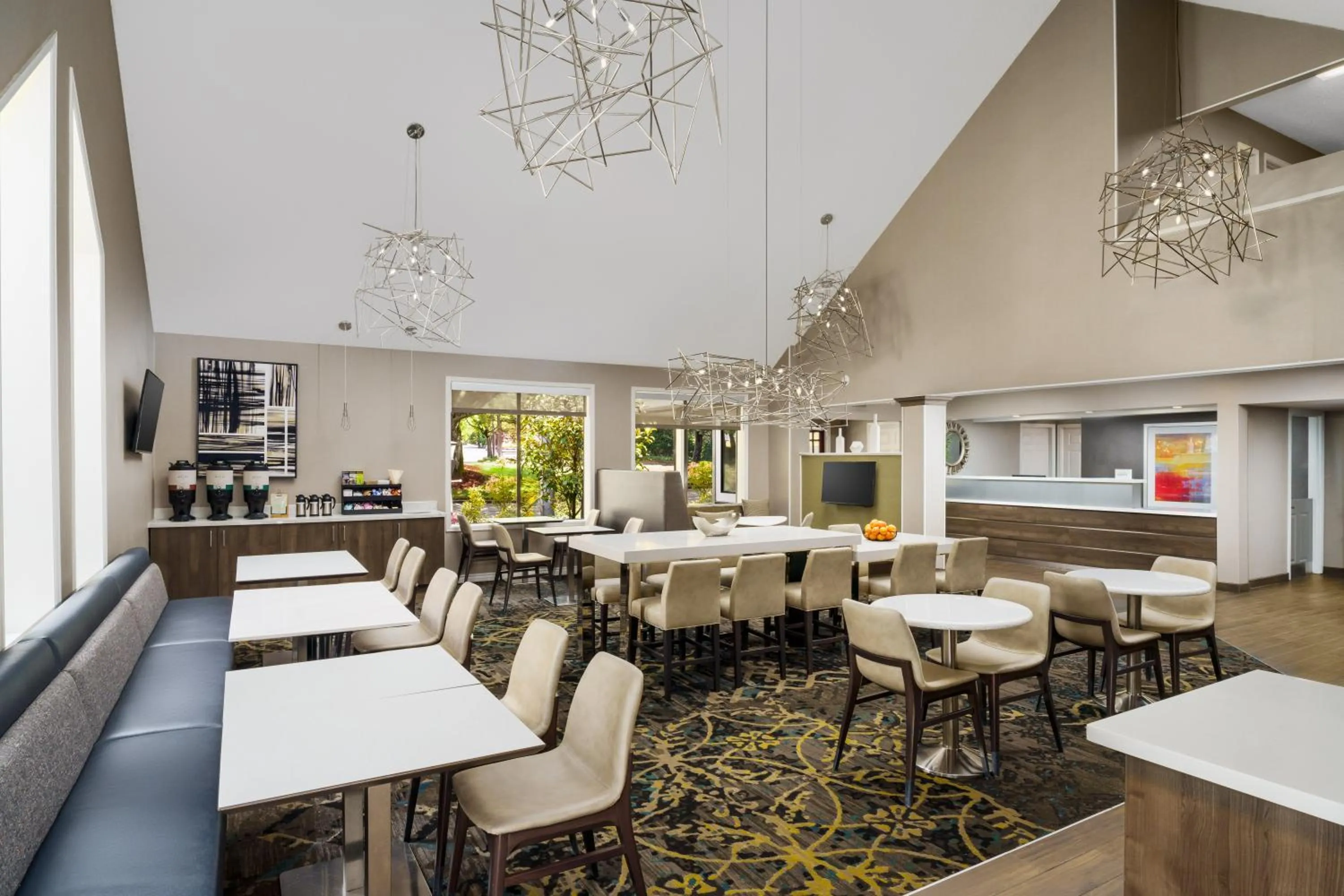 Dining area in Residence Inn by Marriott Seattle/Bellevue