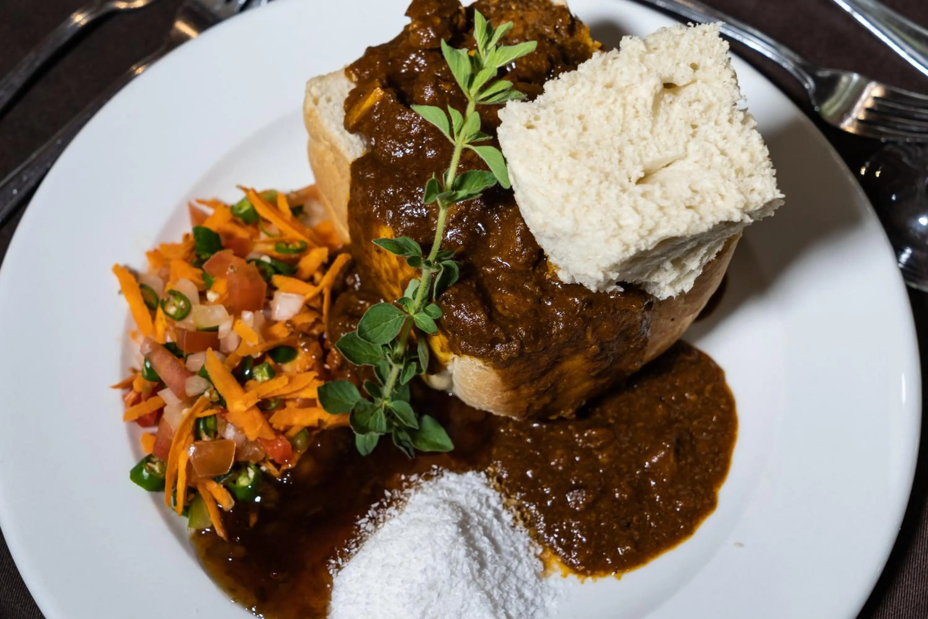 Food in Gooderson Monks Cowl Golf Resort