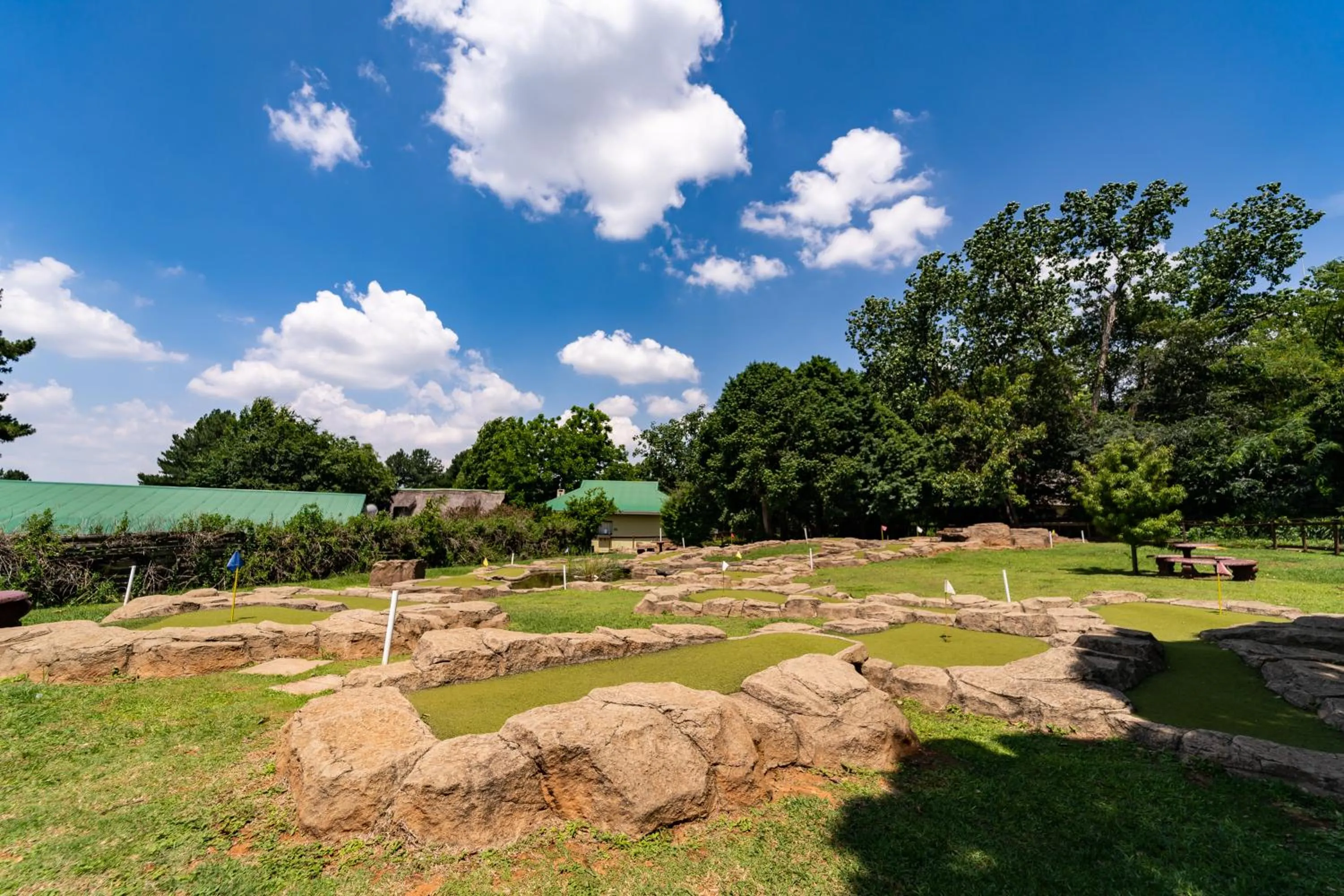 Minigolf in Gooderson Monks Cowl Golf Resort