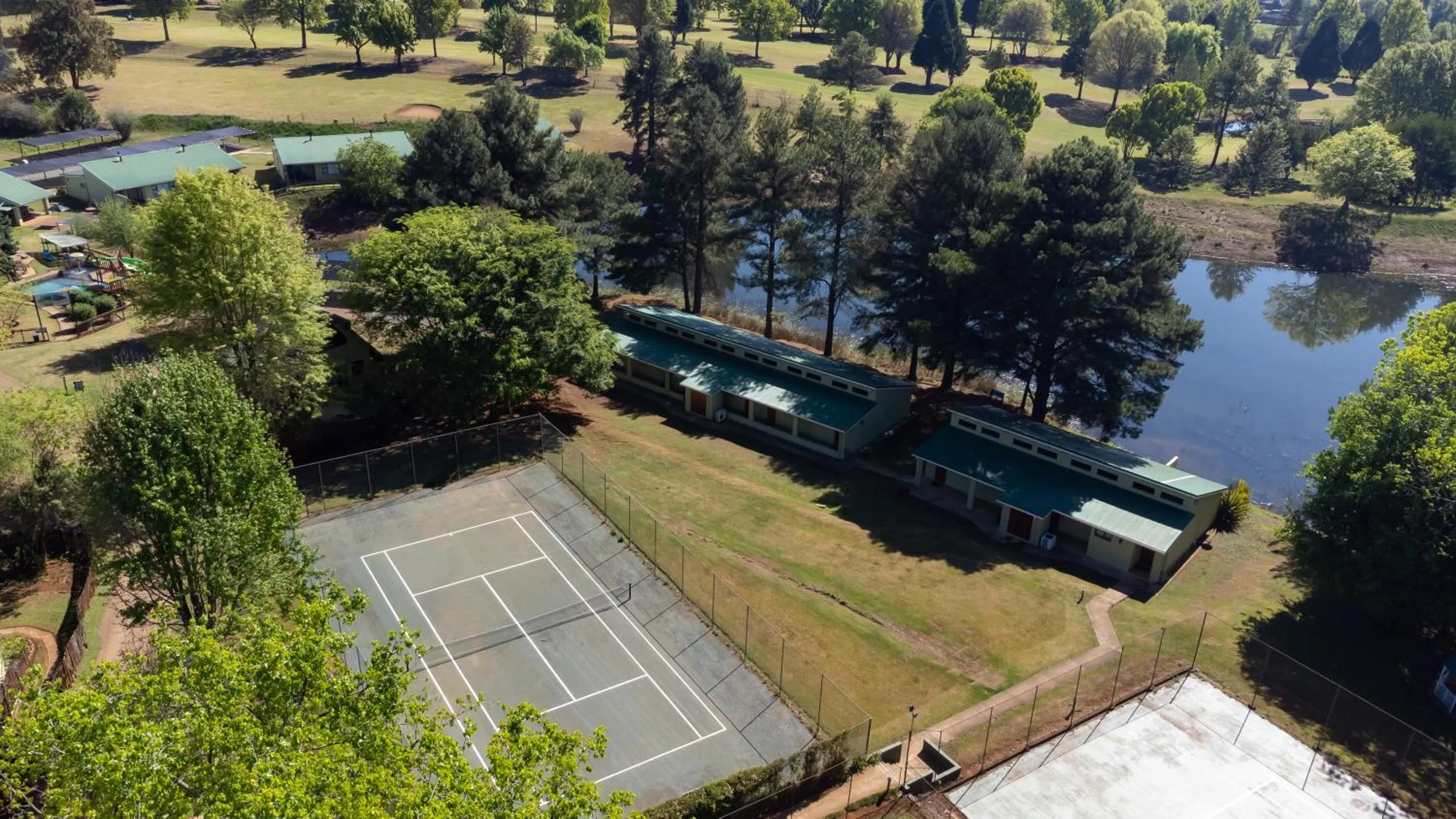 Tennis court in Gooderson Monks Cowl Golf Resort