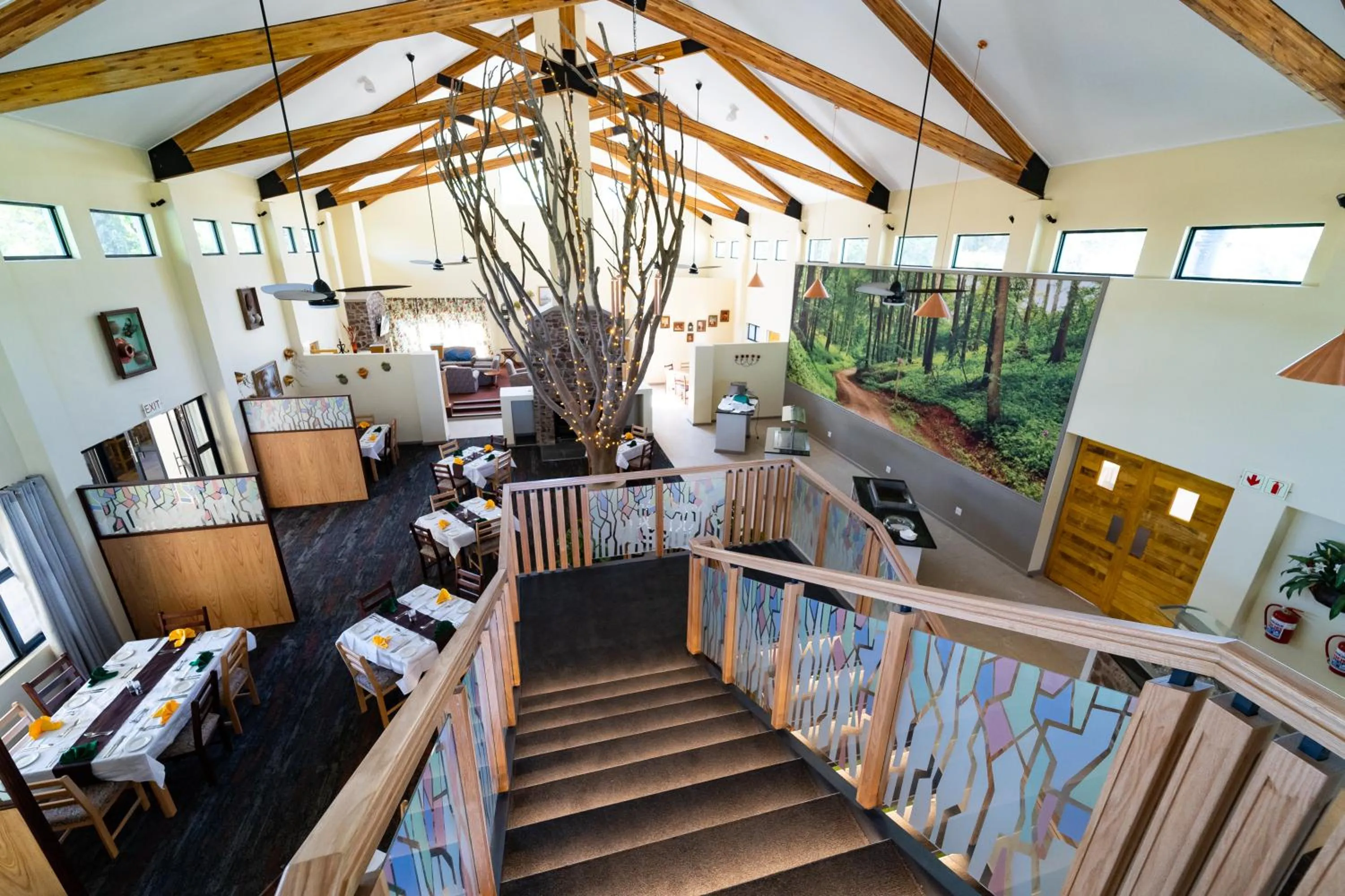 Restaurant/places to eat in Gooderson Monks Cowl Golf Resort