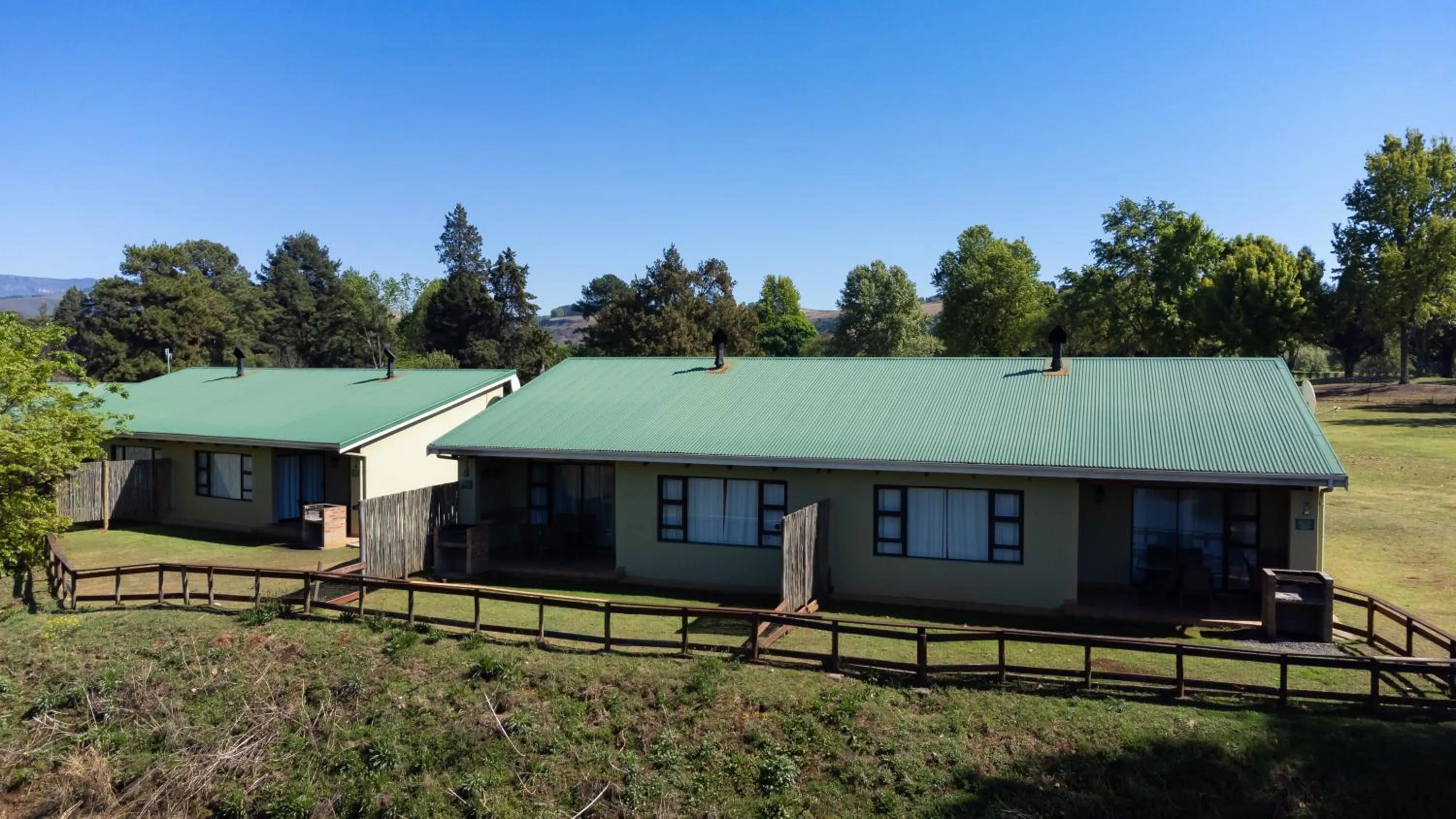 Property building in Gooderson Monks Cowl Golf Resort