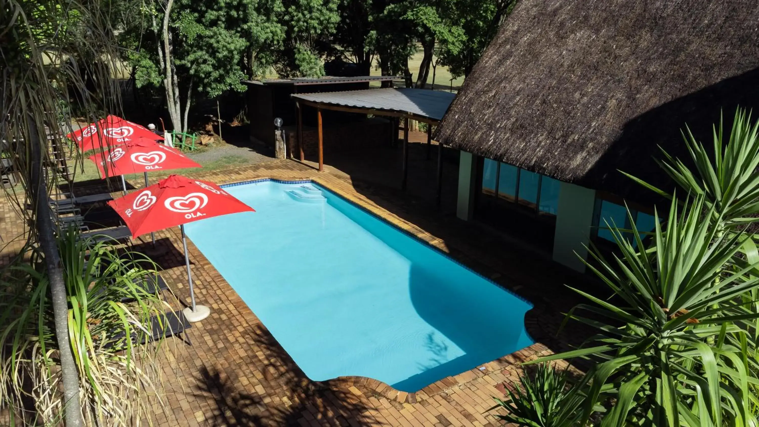 Swimming pool in Gooderson Monks Cowl Golf Resort Swimming pool in Gooderson Monks Cowl Golf Resort