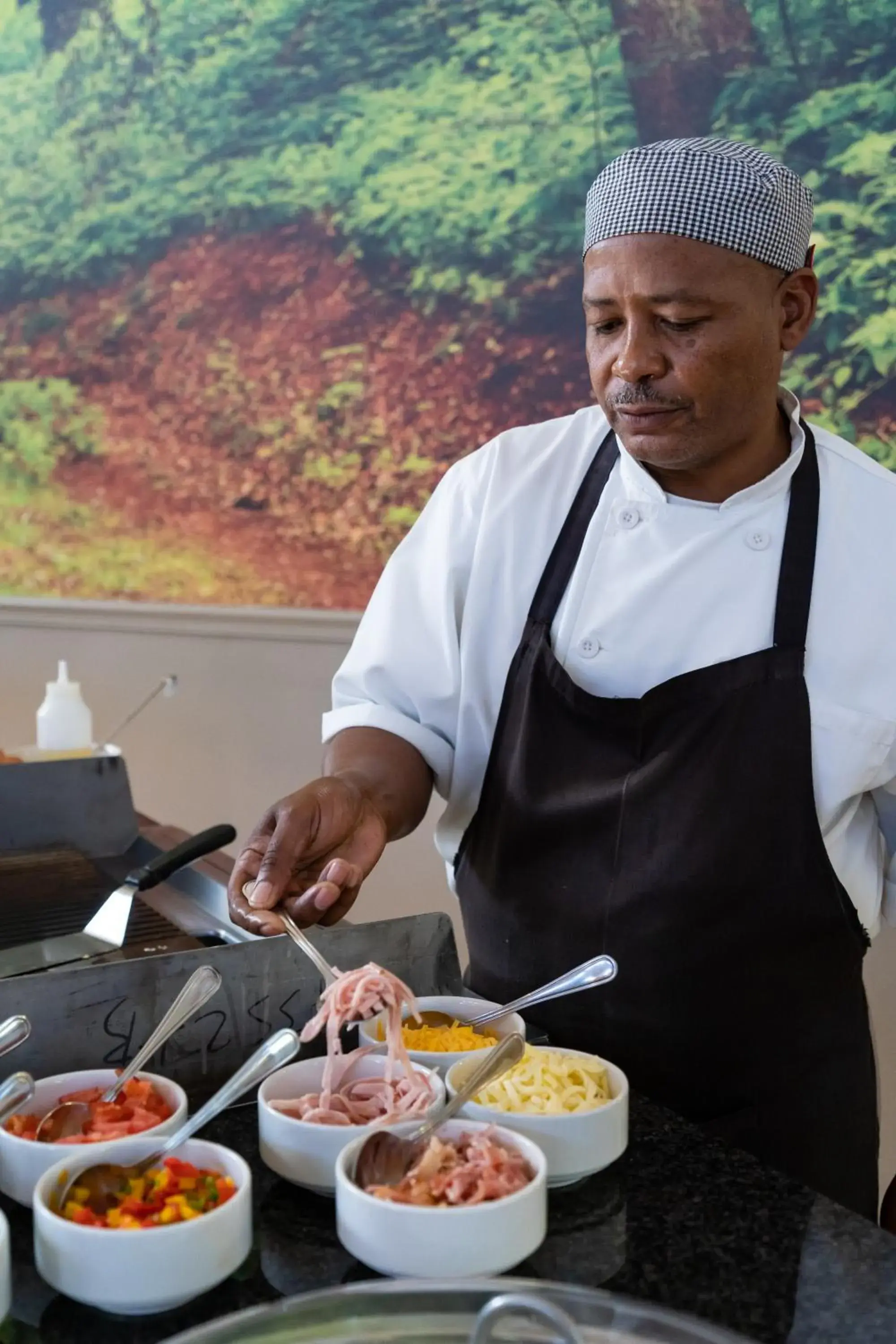 Restaurant/places to eat in Gooderson Monks Cowl Golf Resort Restaurant/places to eat in Gooderson Monks Cowl Golf Resort