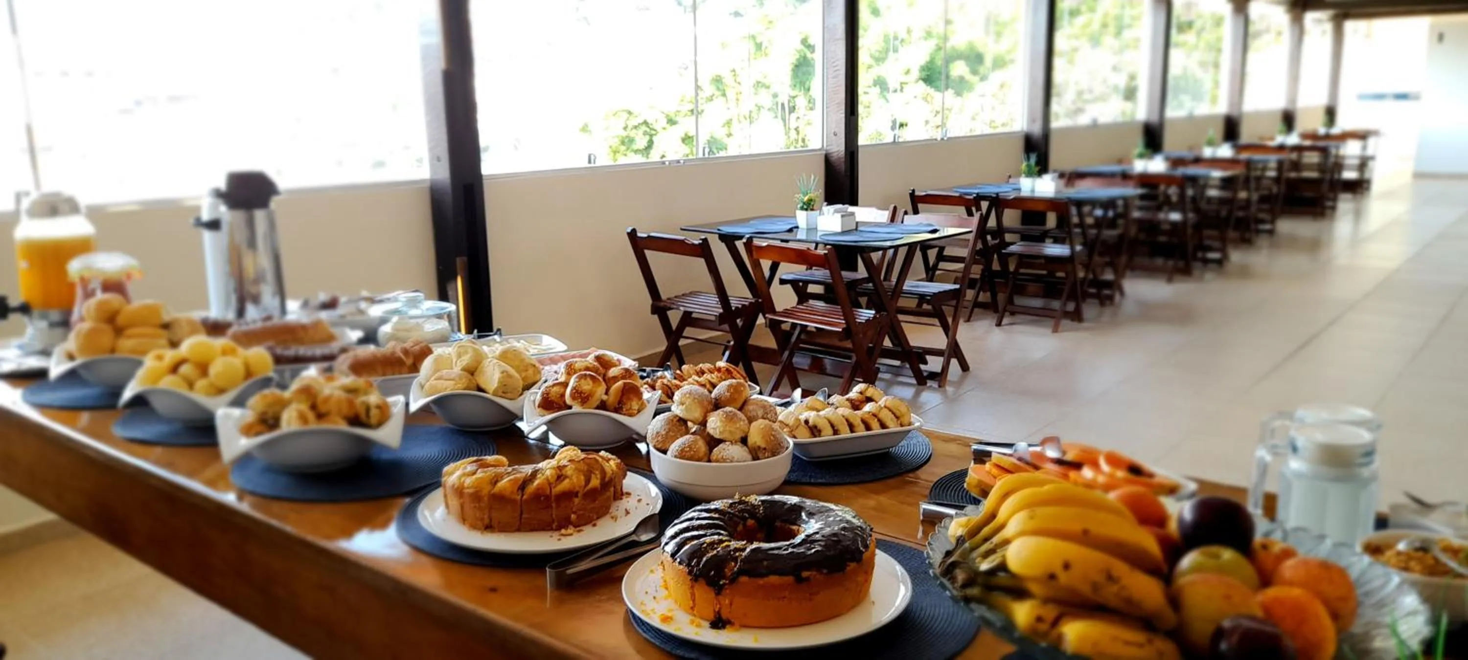 Restaurant/places to eat in Pousada Encantos de Socorro