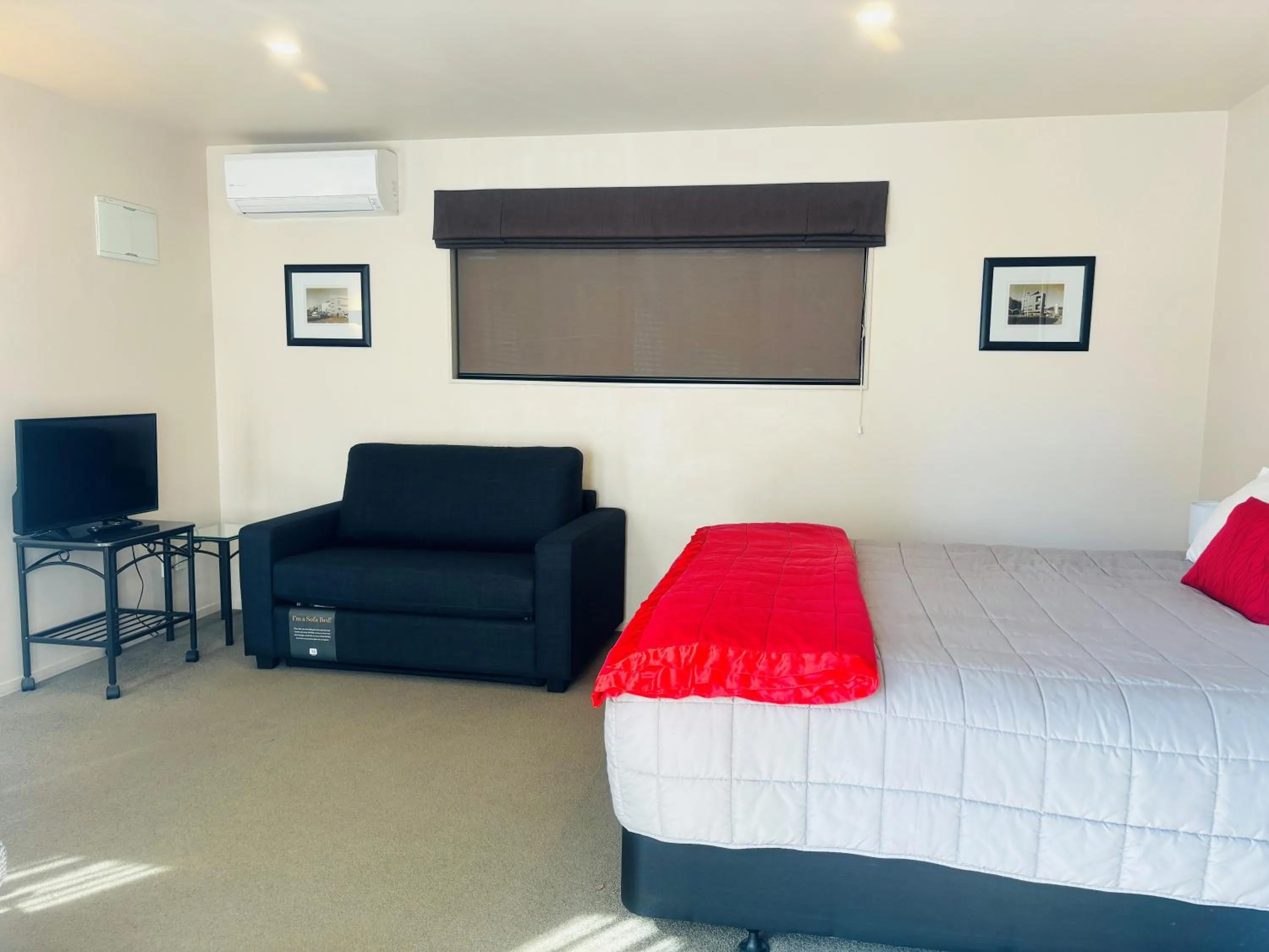 Bed in Southgate Motor Inn