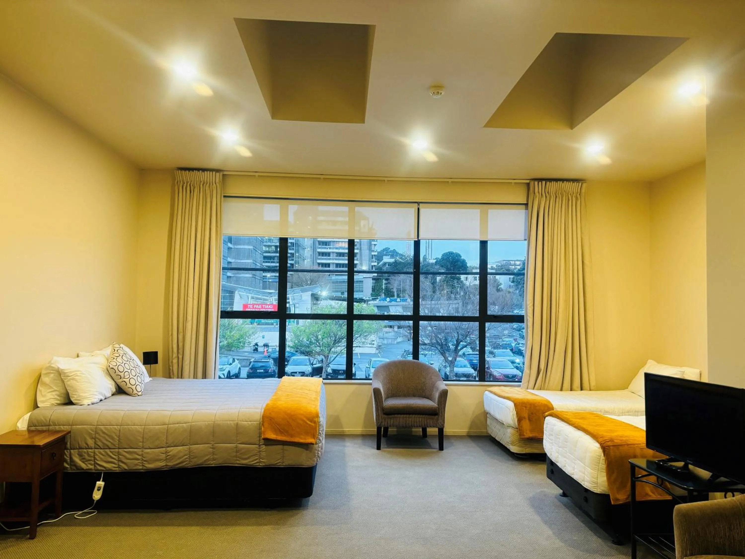 Bed in Southgate Motor Inn