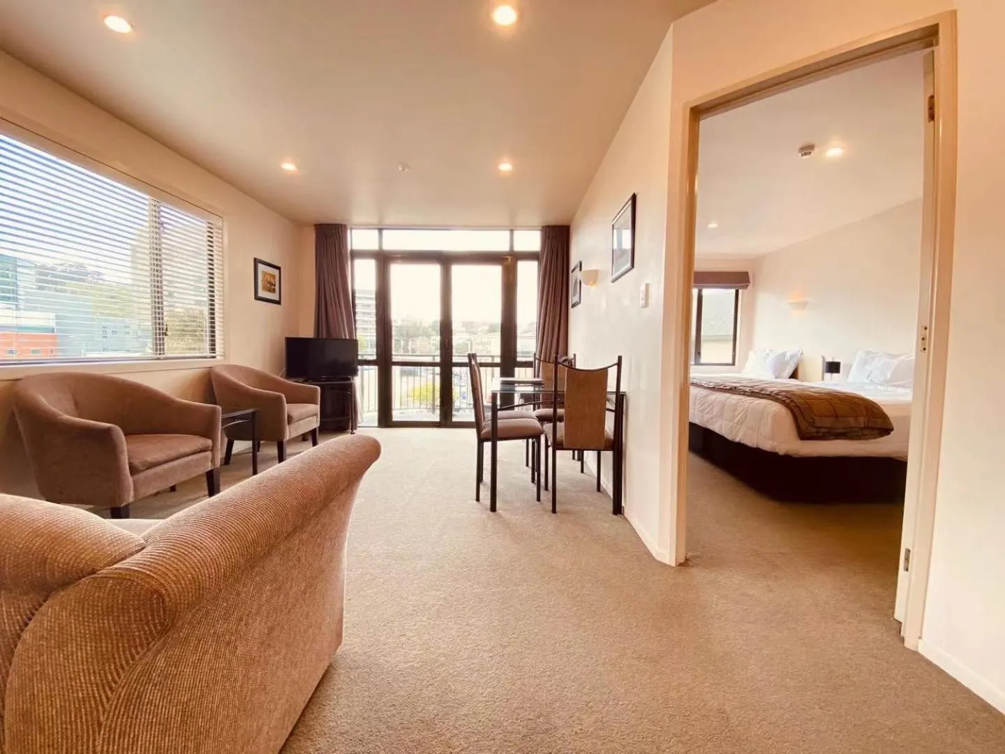 Bed in Southgate Motor Inn