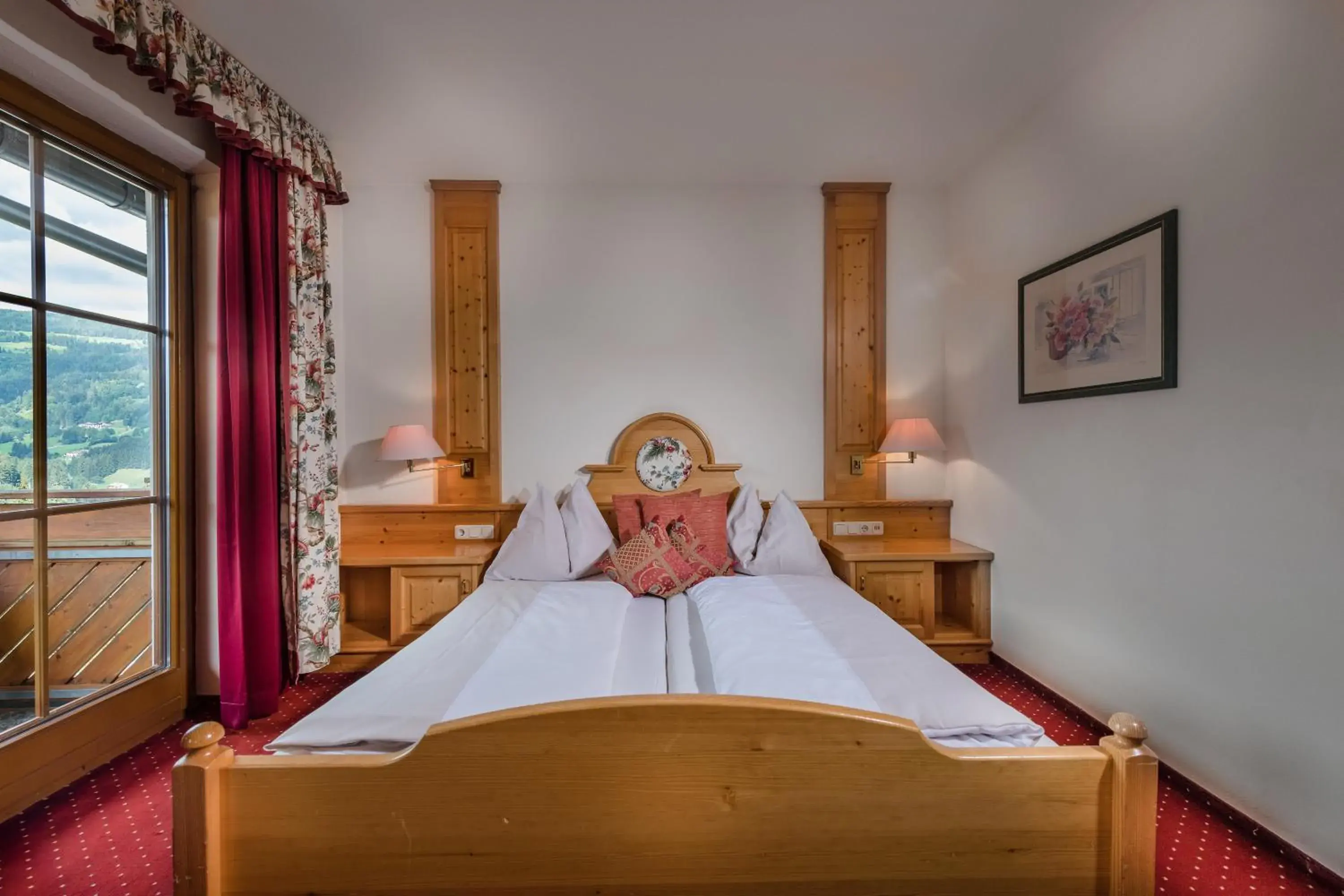 Deluxe Double Room with Balcony - single occupancy in Hotel Moselebauer Deluxe Double Room with Balcony - single occupancy in Hotel Moselebauer