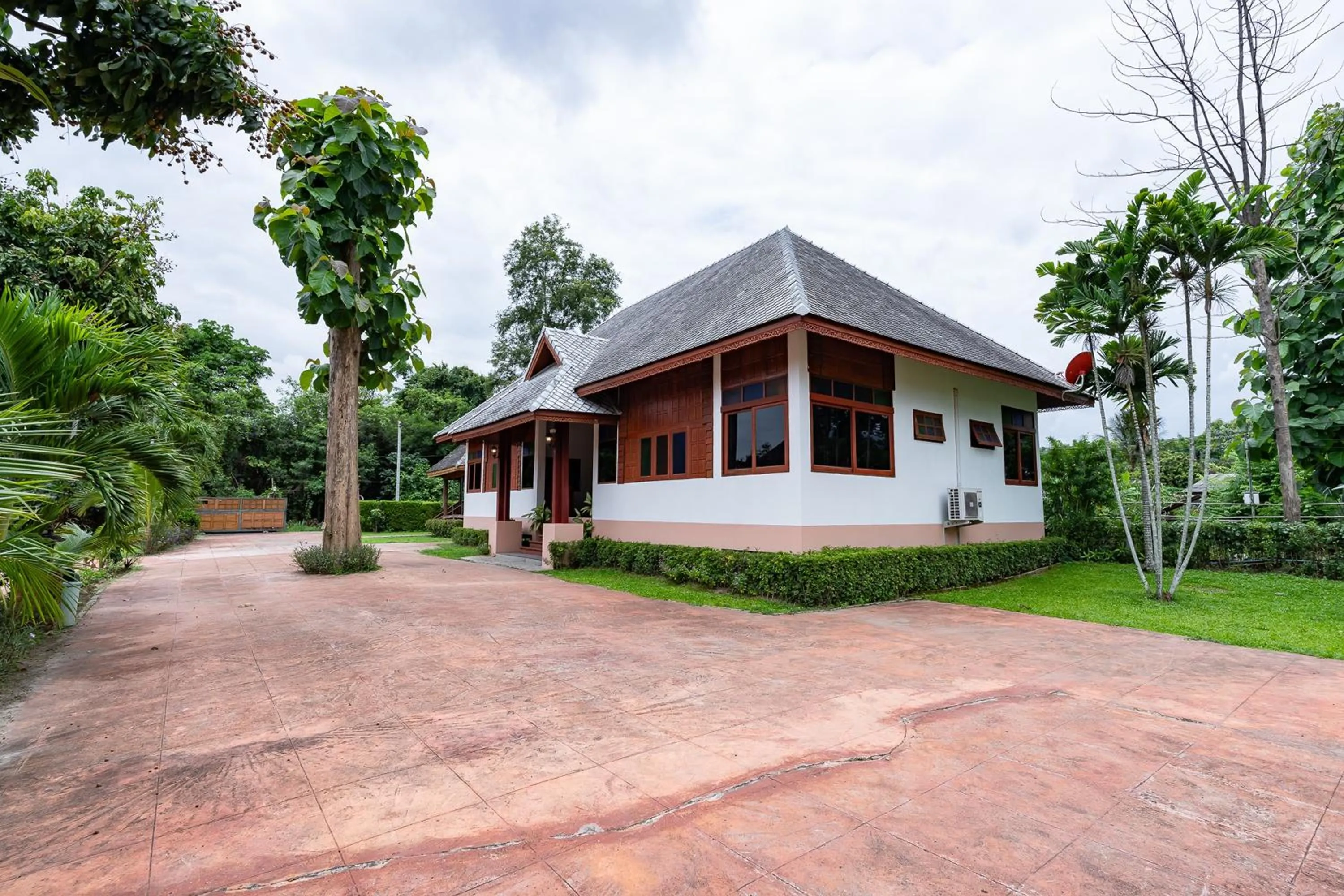 Property building in Romsak Lanna Resort