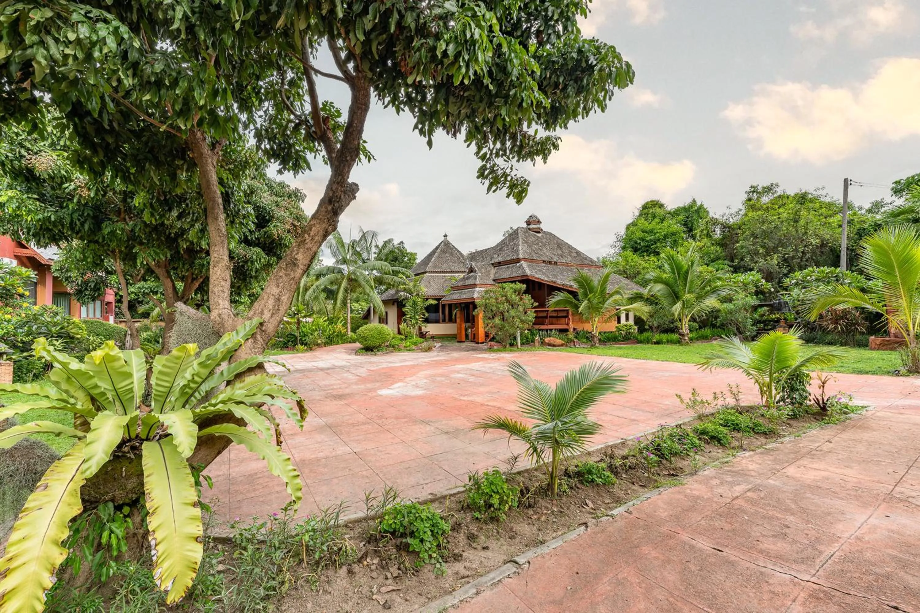 Property building in Romsak Lanna Resort