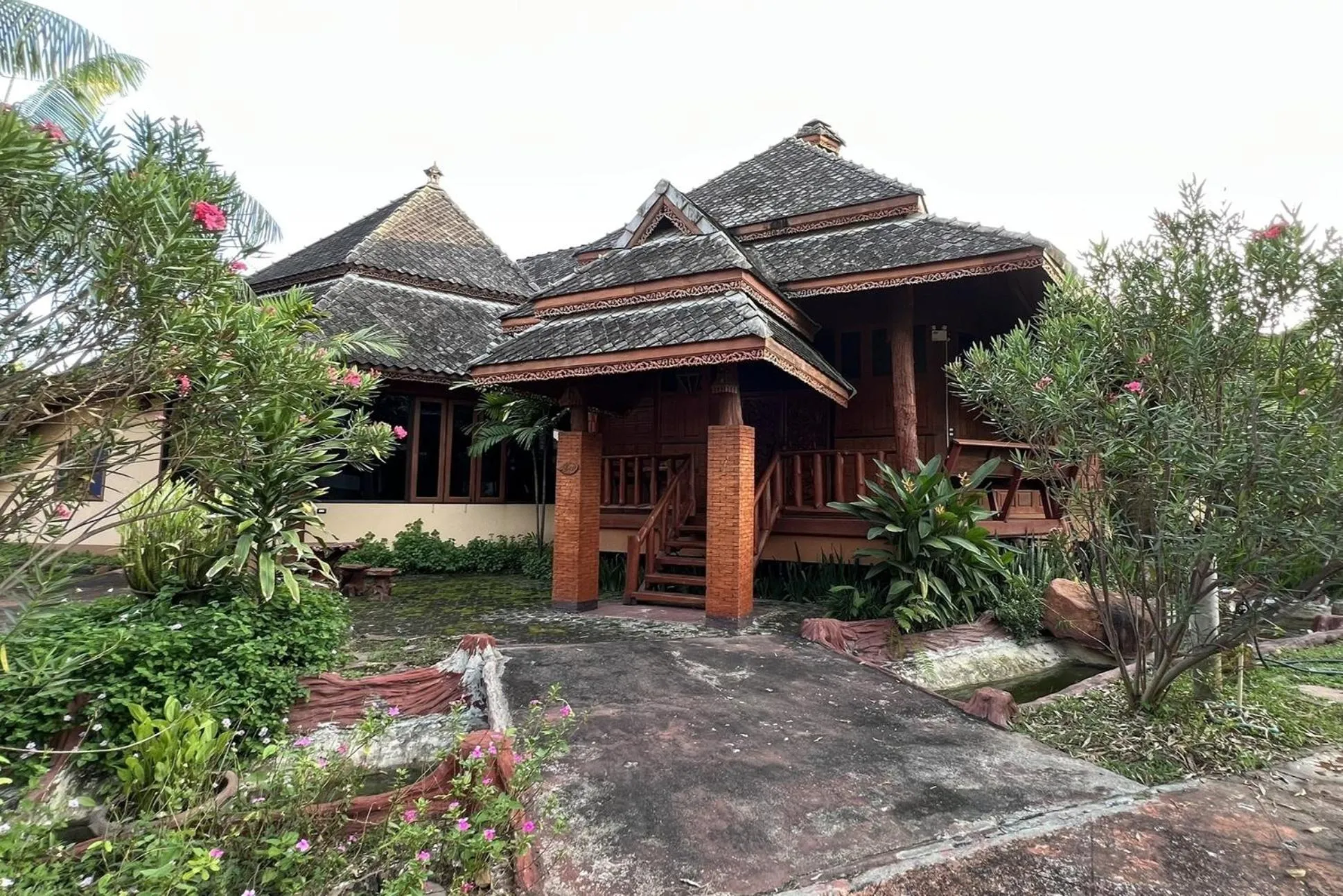 Property building in Romsak Lanna Resort