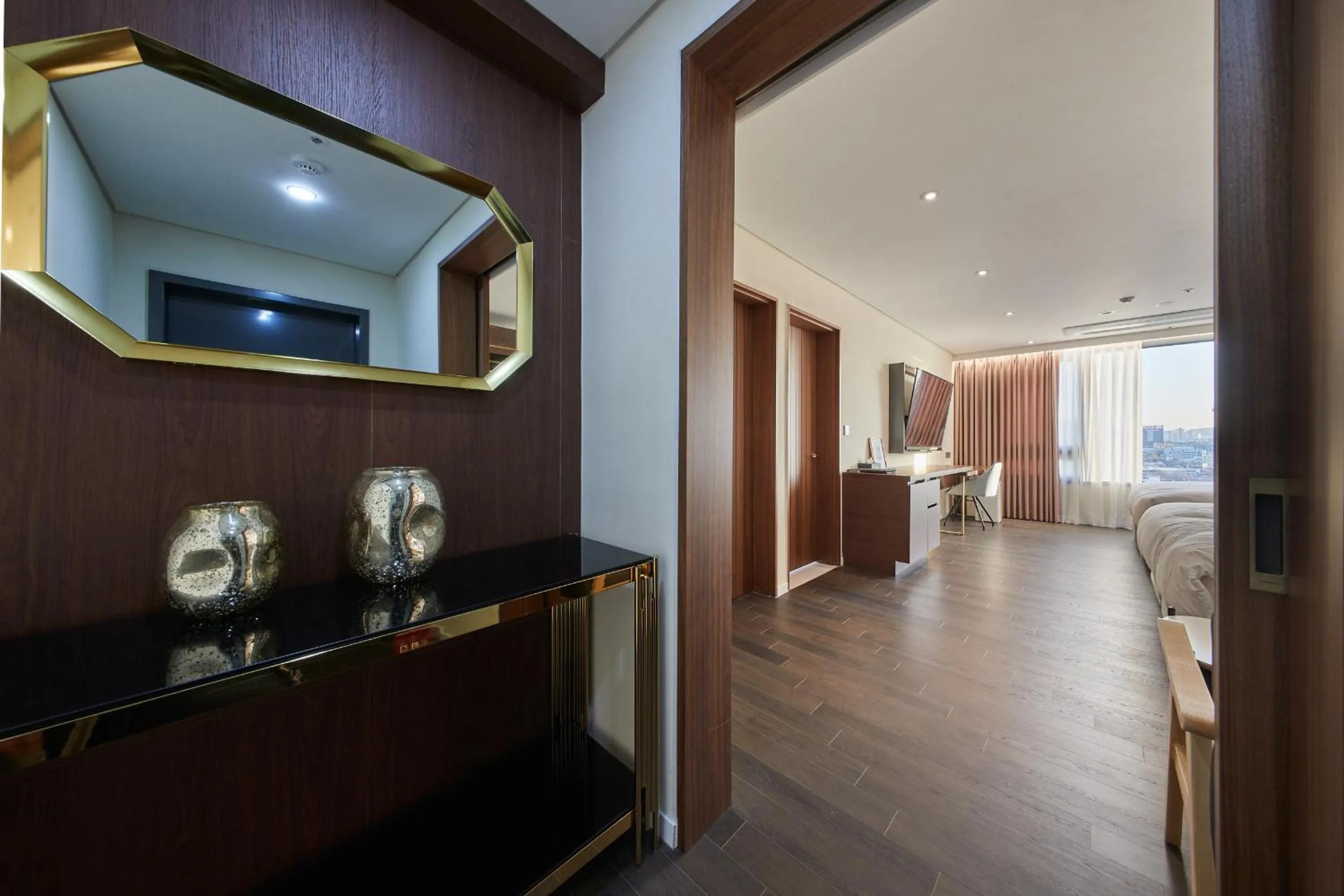 Photo of the whole room in Gwangju H1 Hotel