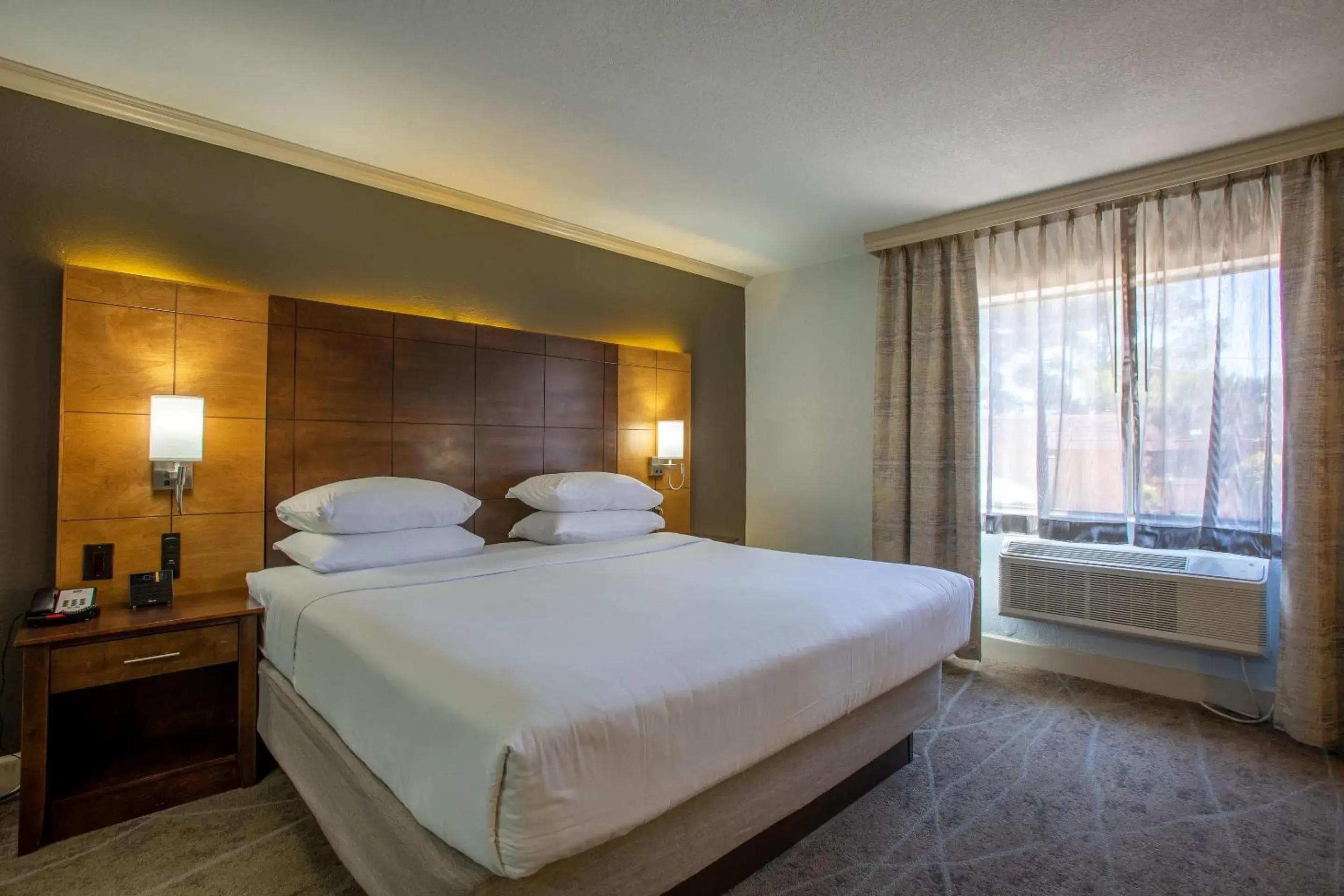 Bedroom, Bed in Arroyo Pinion Hotel, an Ascend Collection Hotel Bedroom, Bed in Arroyo Pinion Hotel, an Ascend Collection Hotel