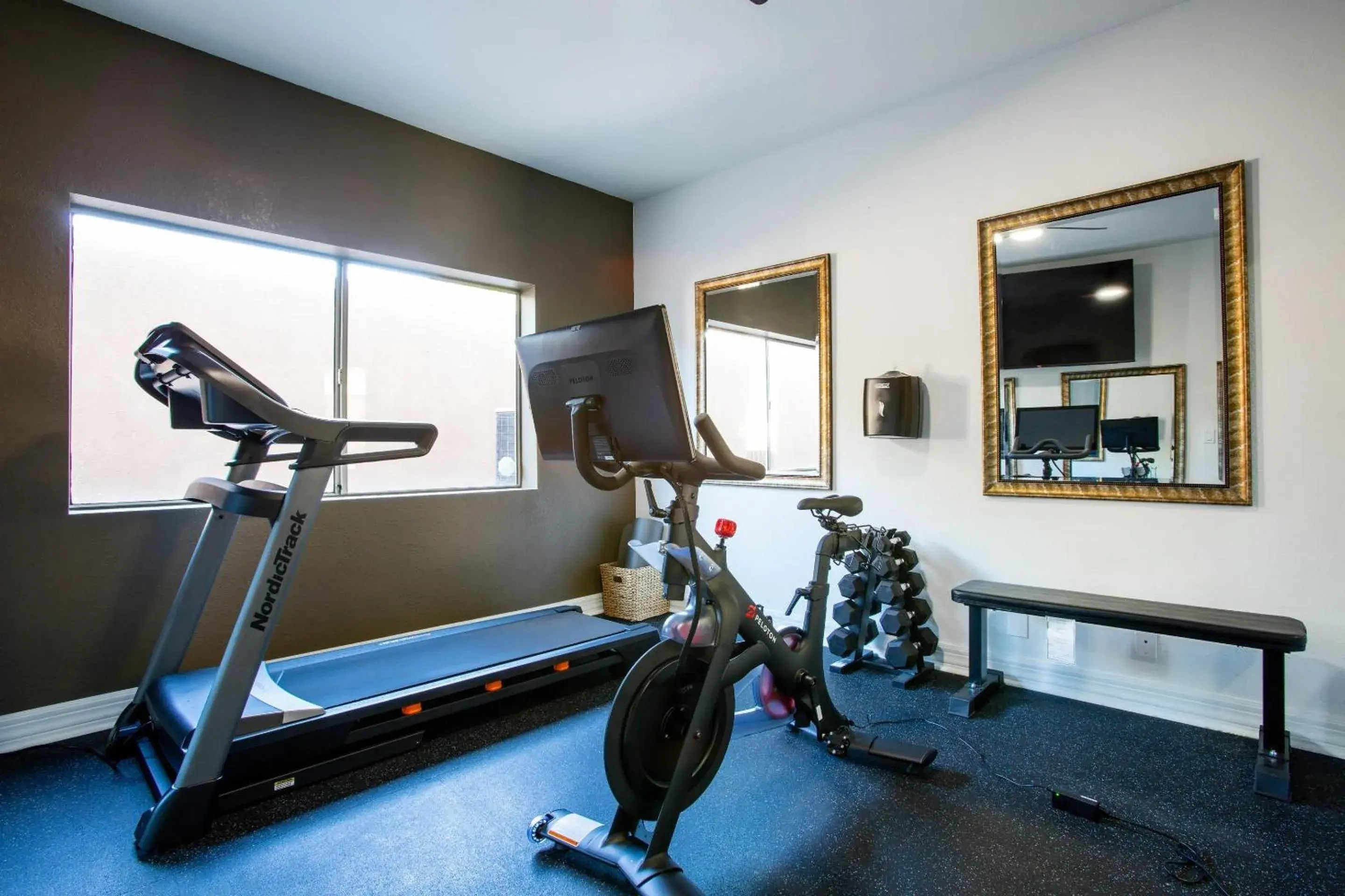 Fitness centre/facilities in Arroyo Pinion Hotel, an Ascend Collection Hotel Fitness centre/facilities in Arroyo Pinion Hotel, an Ascend Collection Hotel