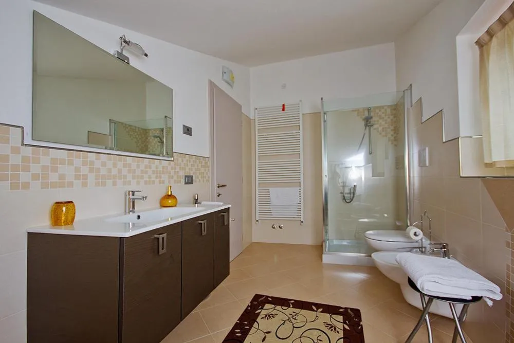 Shower in Il Sogno