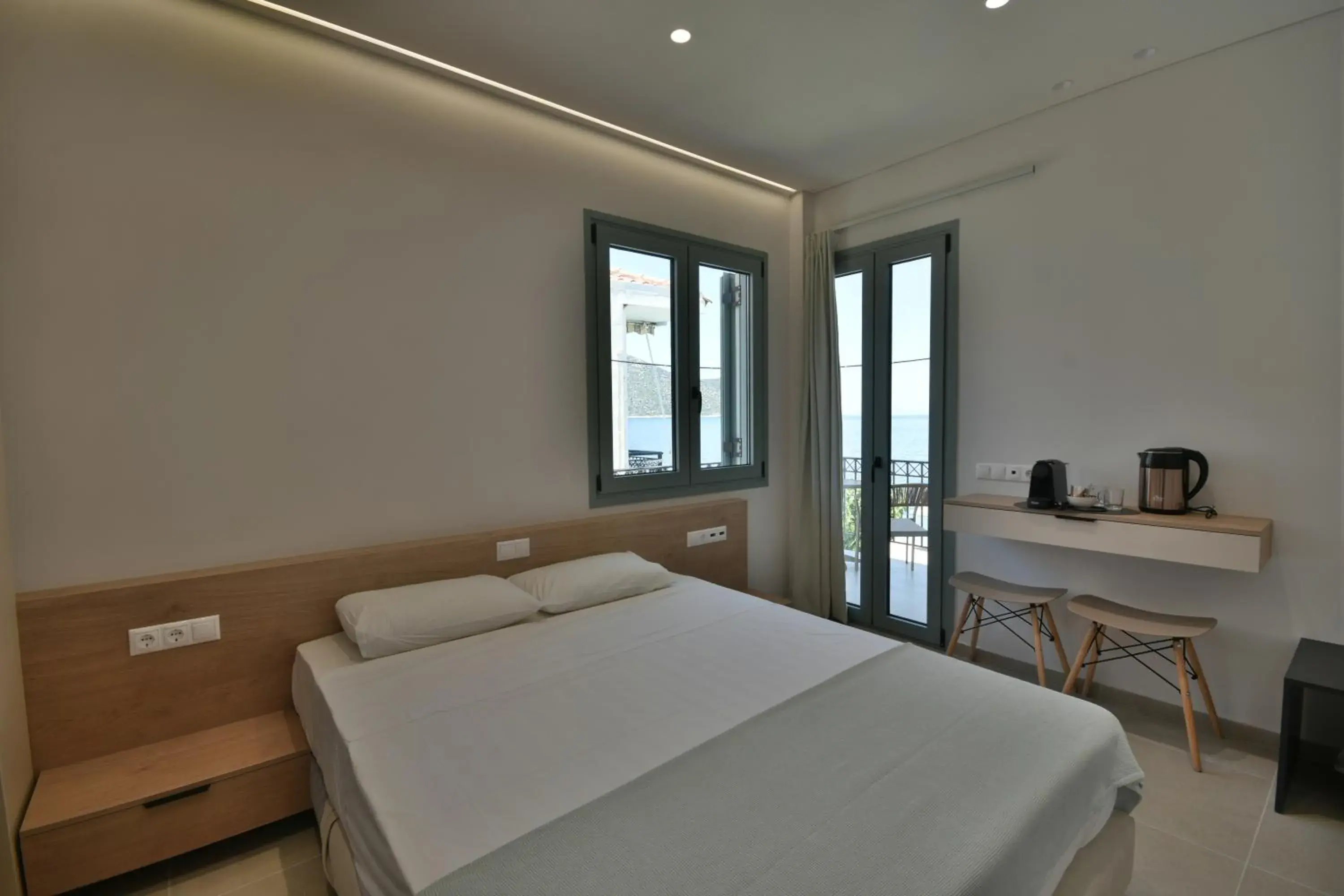 Double Room with Balcony in Okeanis Hotel Tyros Double Room with Balcony in Okeanis Hotel Tyros