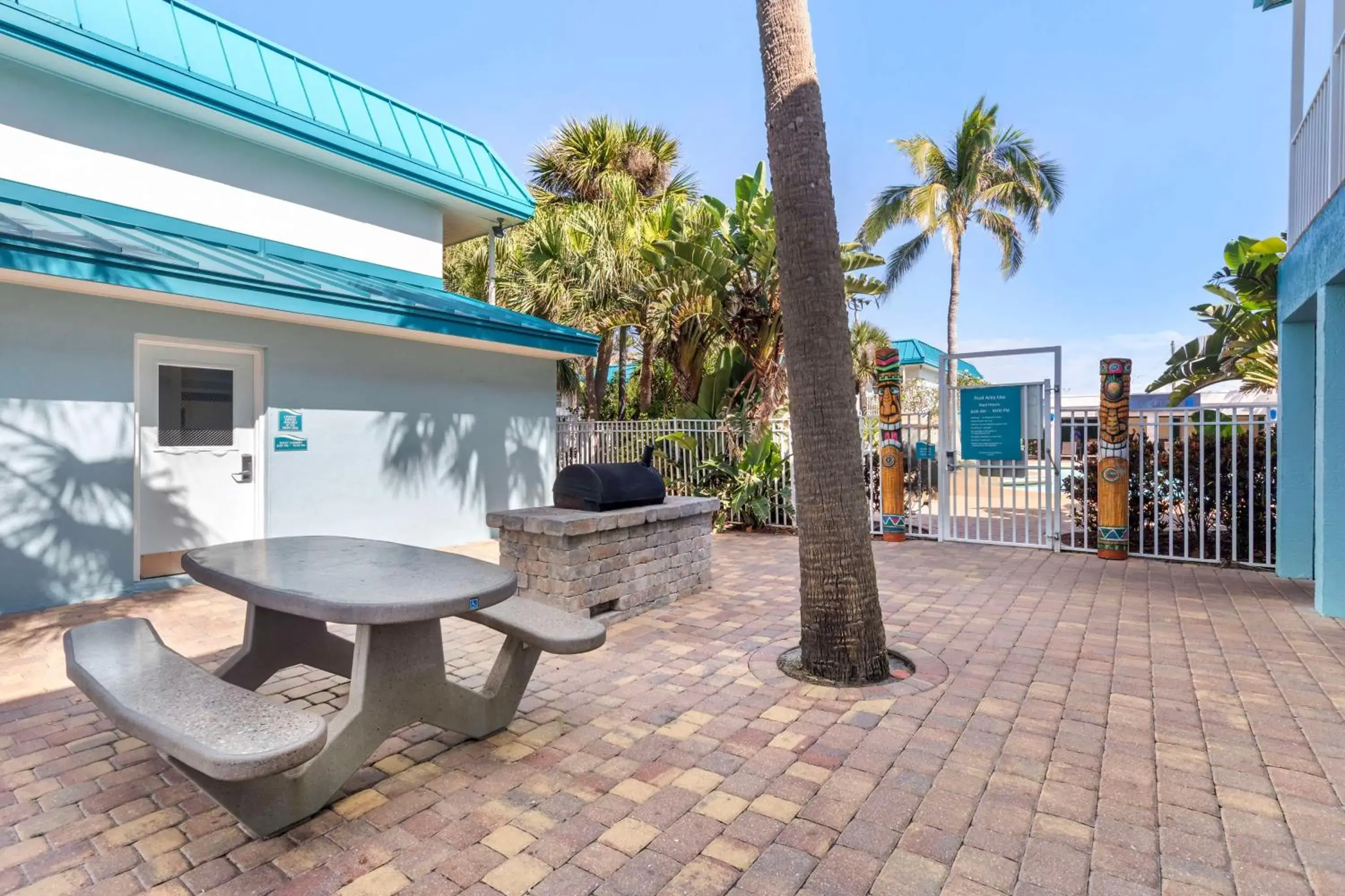Property building in Best Western Cocoa Beach - Port Canaveral Property building in Best Western Cocoa Beach - Port Canaveral
