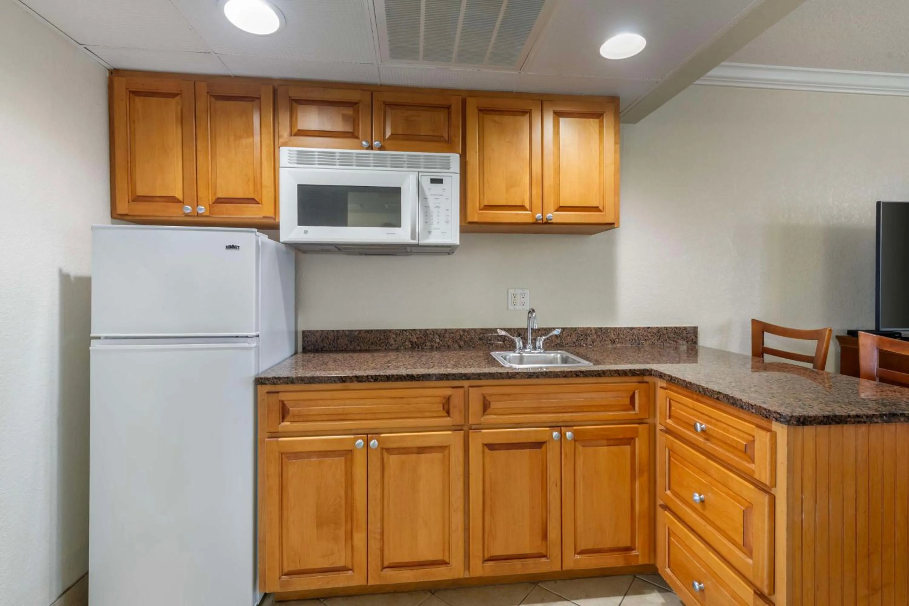 Bedroom in Best Western Cocoa Beach - Port Canaveral