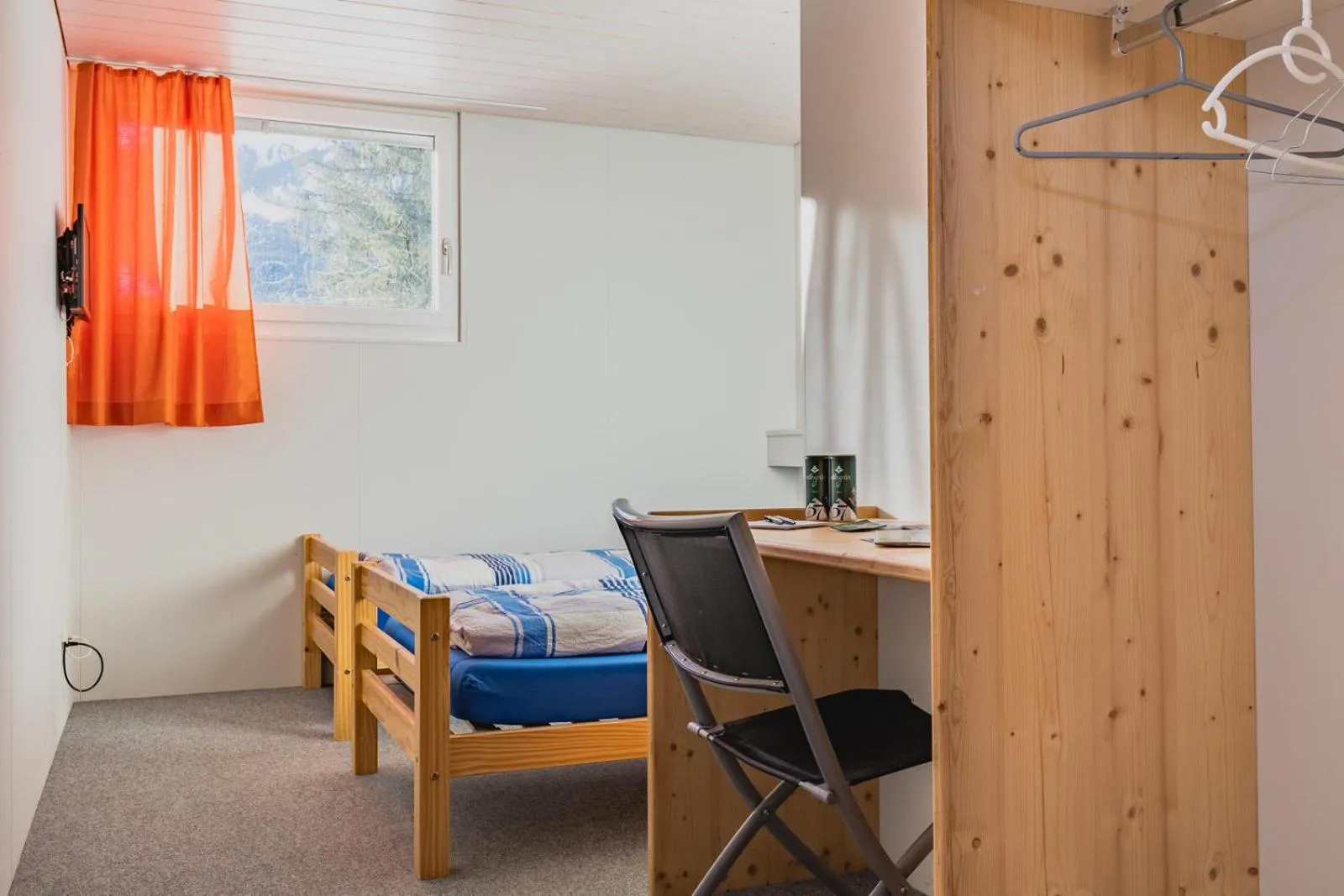 Photo of the whole room, Bed in Mountain Lodge Backpackercamp