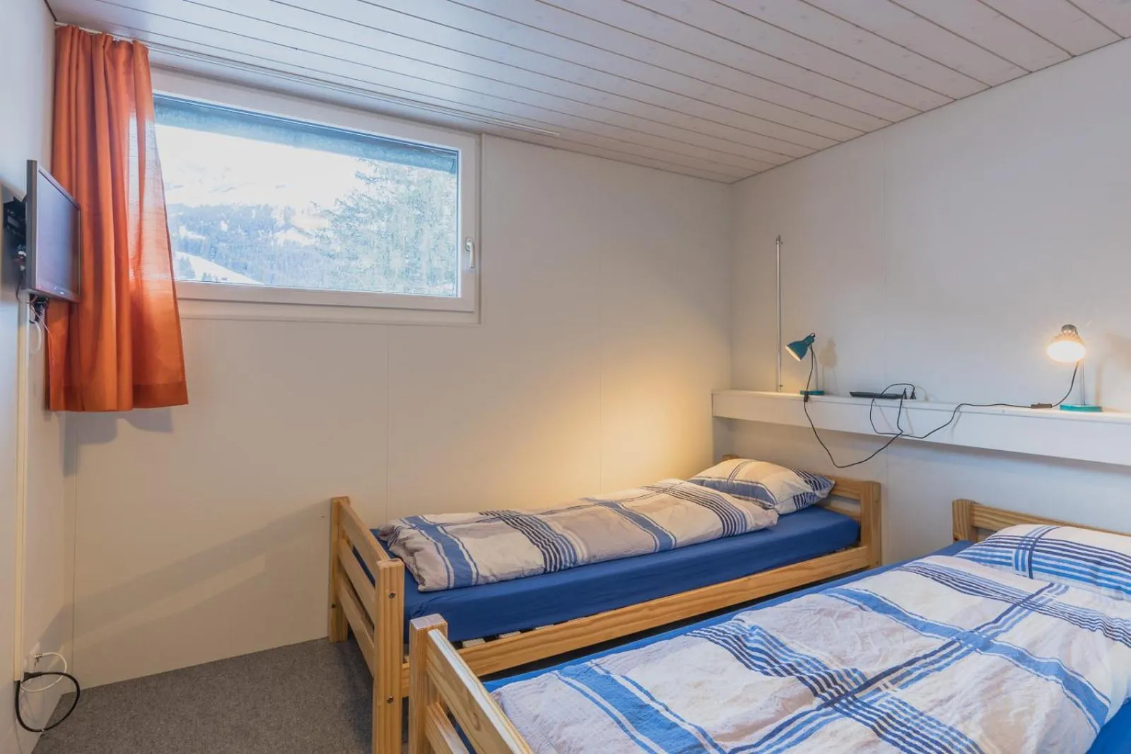 Photo of the whole room, Bed in Mountain Lodge Backpackercamp