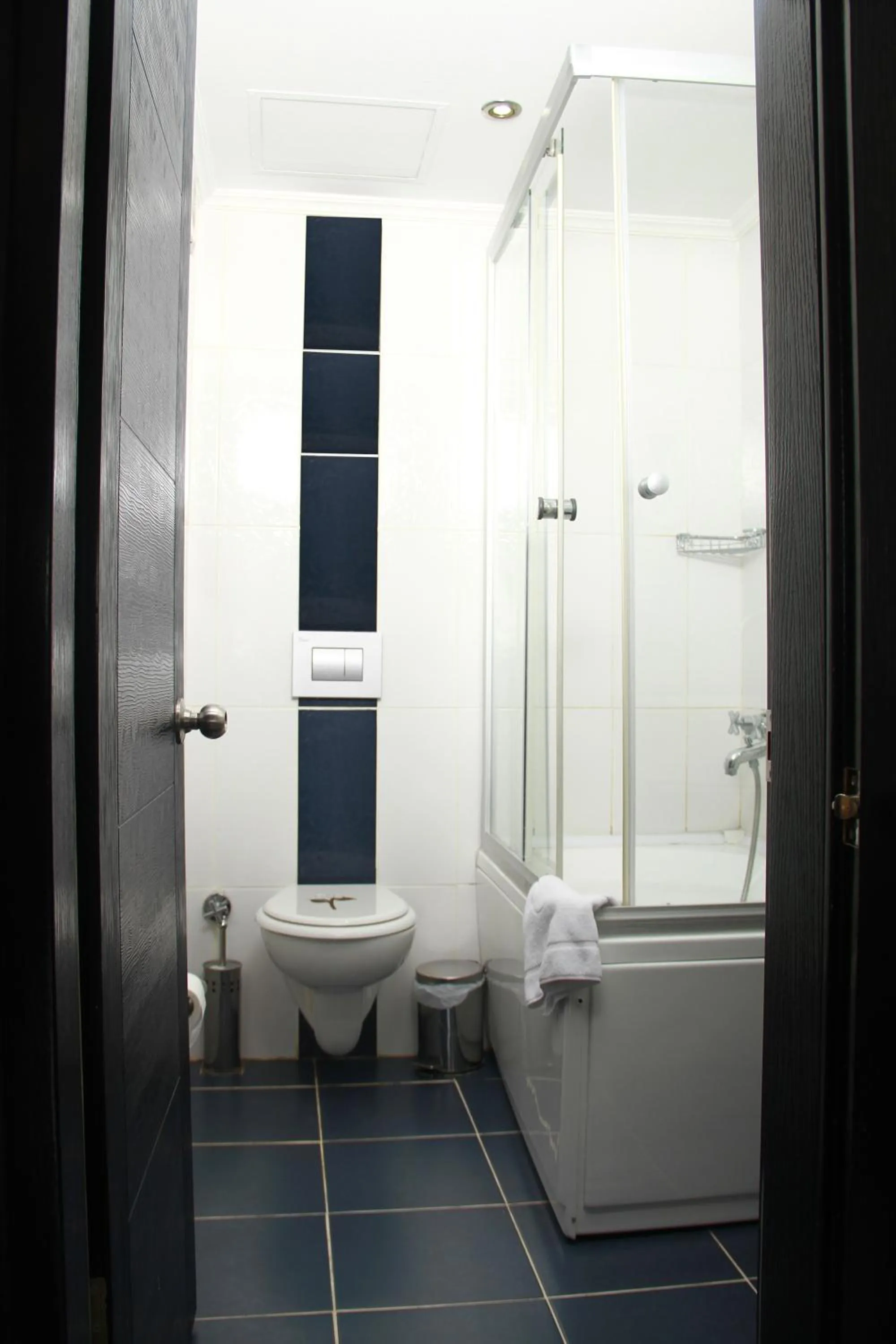 Bathroom in Kozan City Hotel