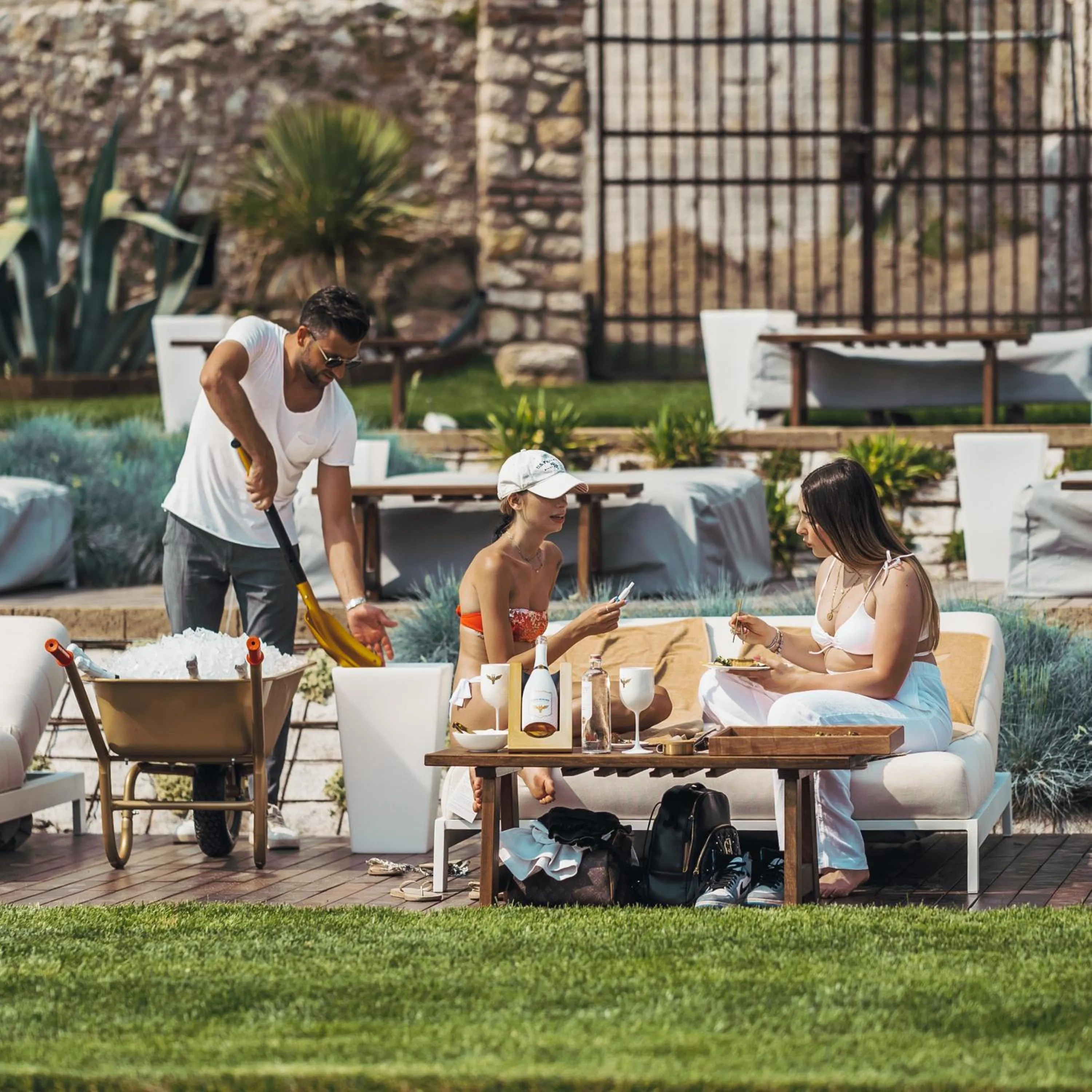 Swimming pool in Relais Forte Benedek Wine & SPA - Adults Only