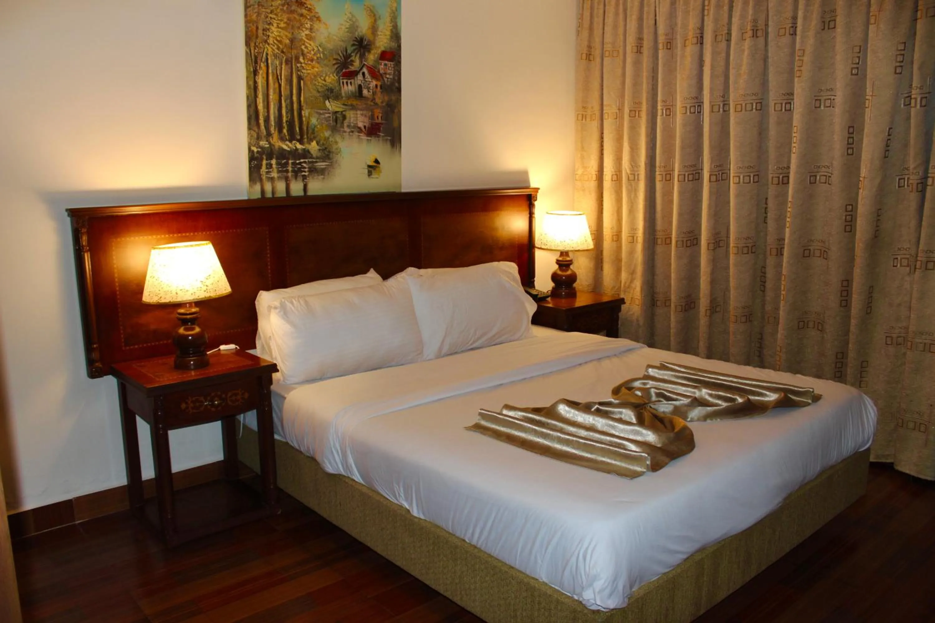 Bedroom, Bed in Amman Orchid Hotel