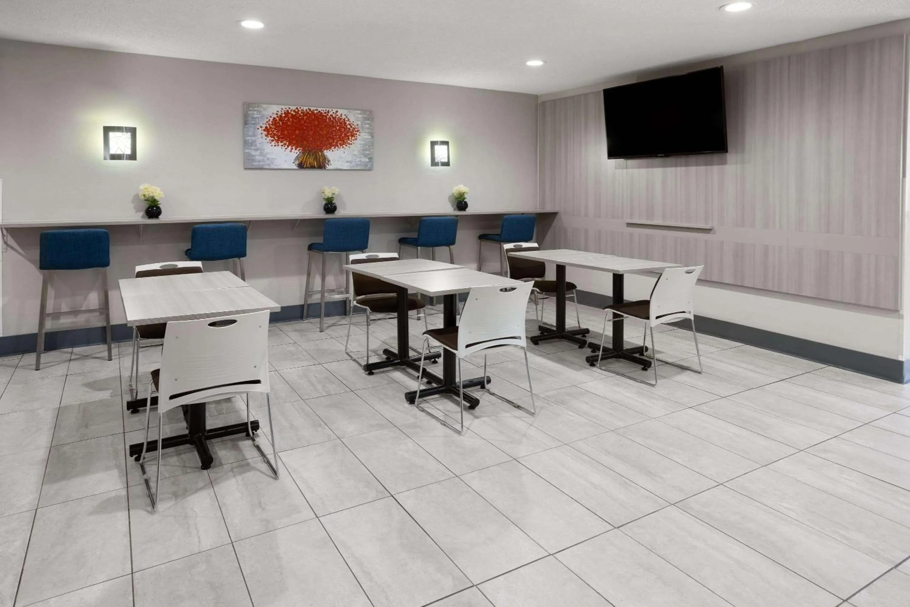 Breakfast in Microtel Inn by Wyndham Raleigh-Durham Airport