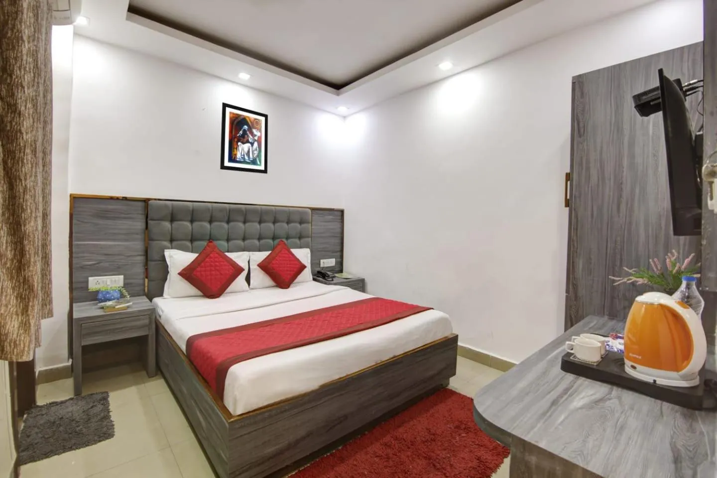 Bed in Hotel Dreamland Dx-5 Mints walk From New Delhi Railways Station