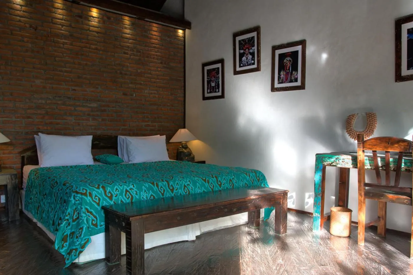Bed in Phinisi Villas - Seminyak Beach