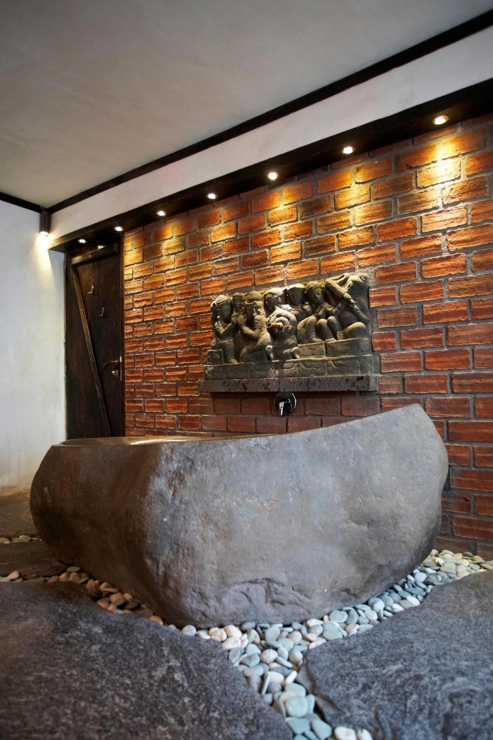 Bathroom in Phinisi Villas - Seminyak Beach