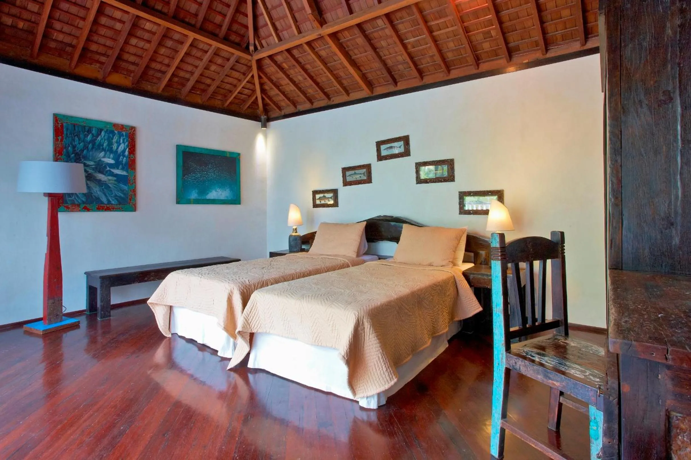 Bed in Phinisi Villas - Seminyak Beach