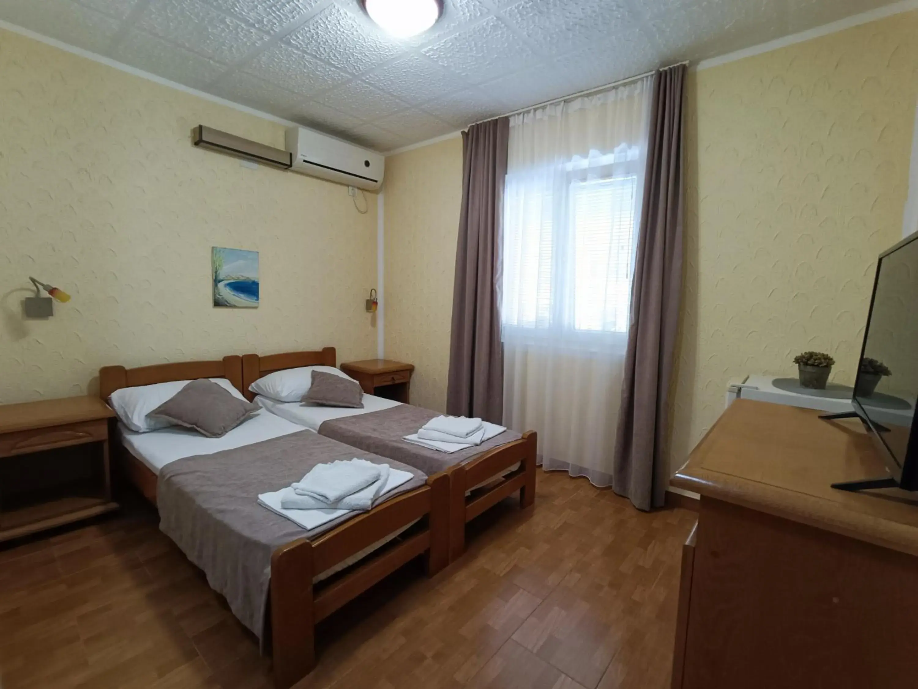 Twin Room in Martinović Rooms Twin Room in Martinović Rooms