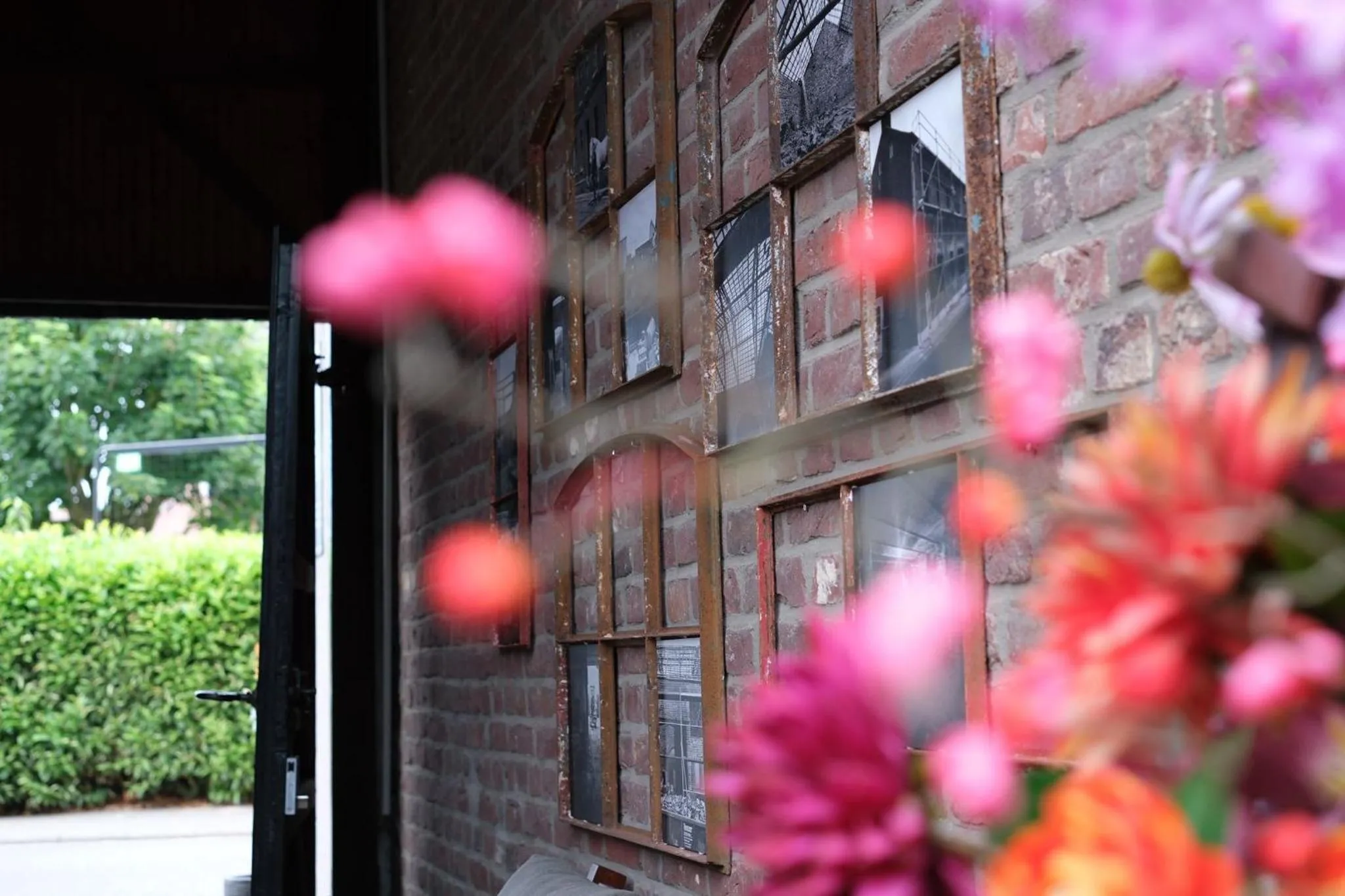 Property building in Bon Vert B&B en Café