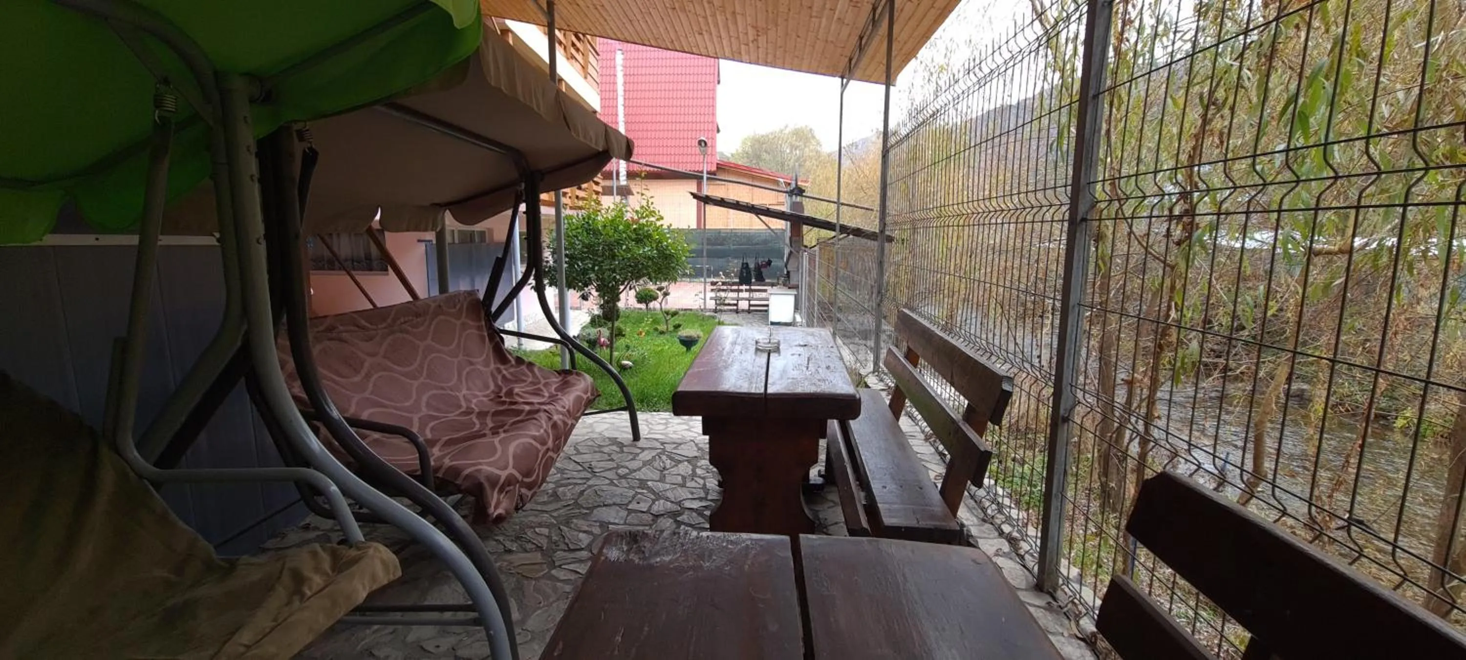 Balcony/Terrace in Pensiunea Aurora - Great Hostel Voineasa