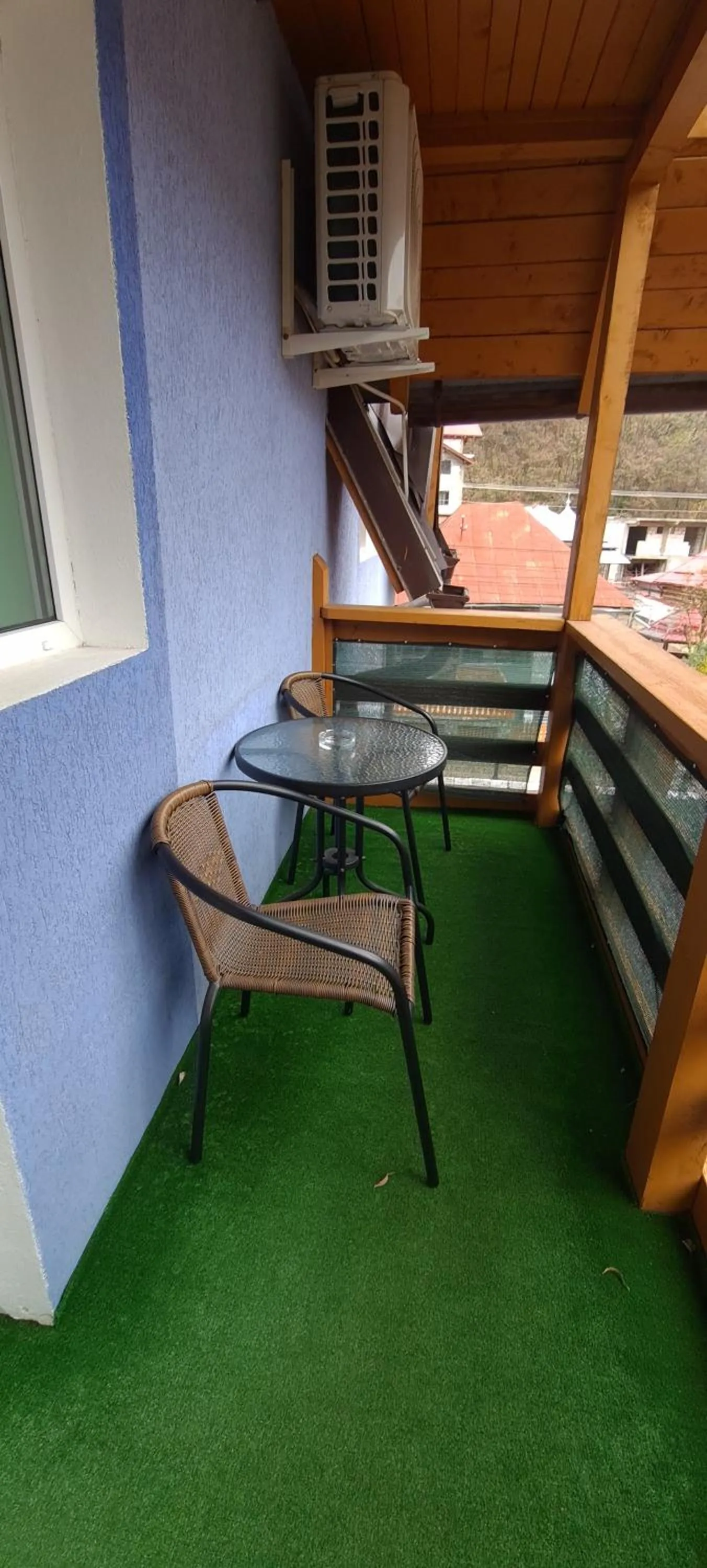Balcony/Terrace in Pensiunea Aurora - Great Hostel Voineasa