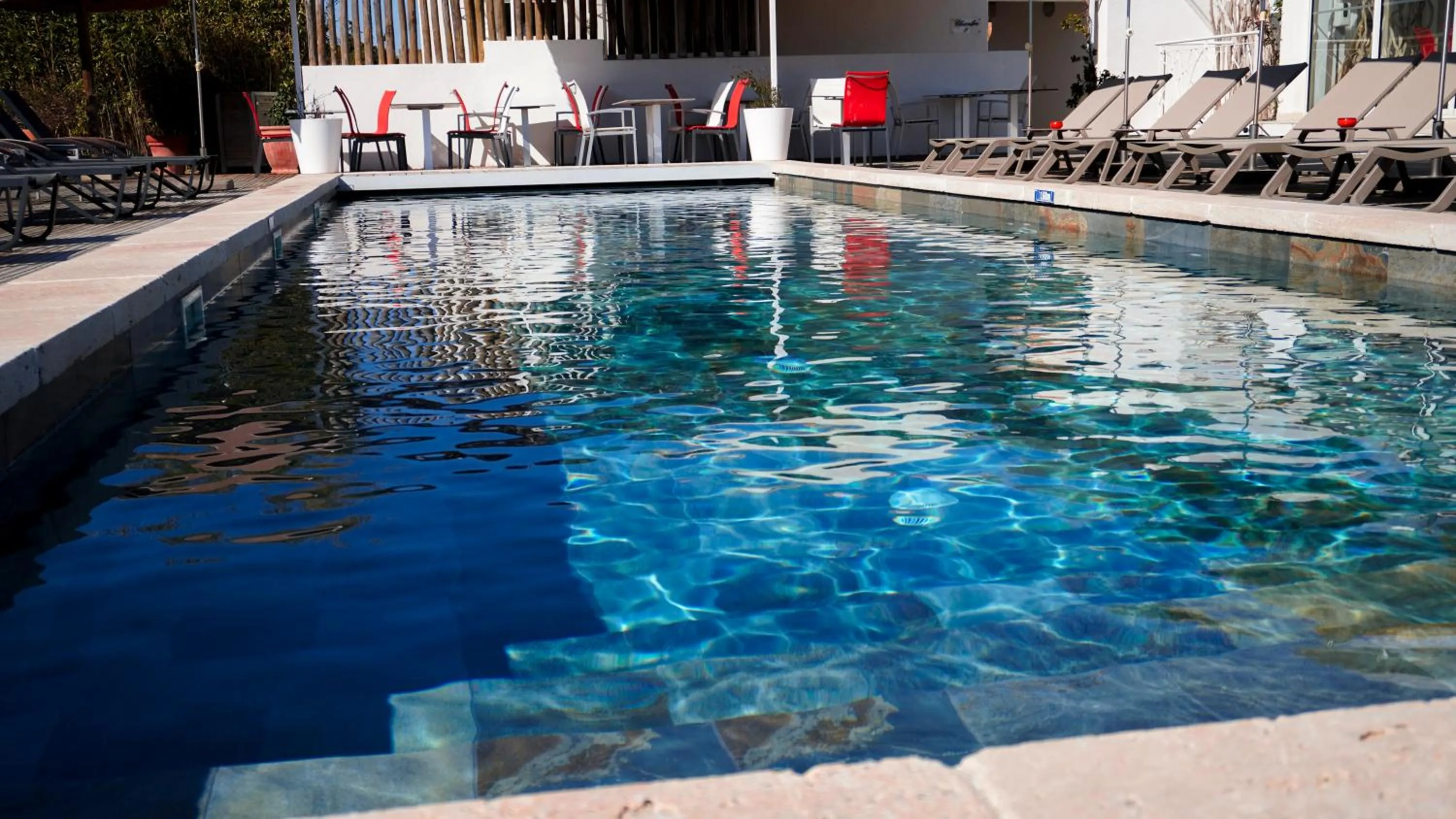Swimming pool in Le Mas de Cocagne