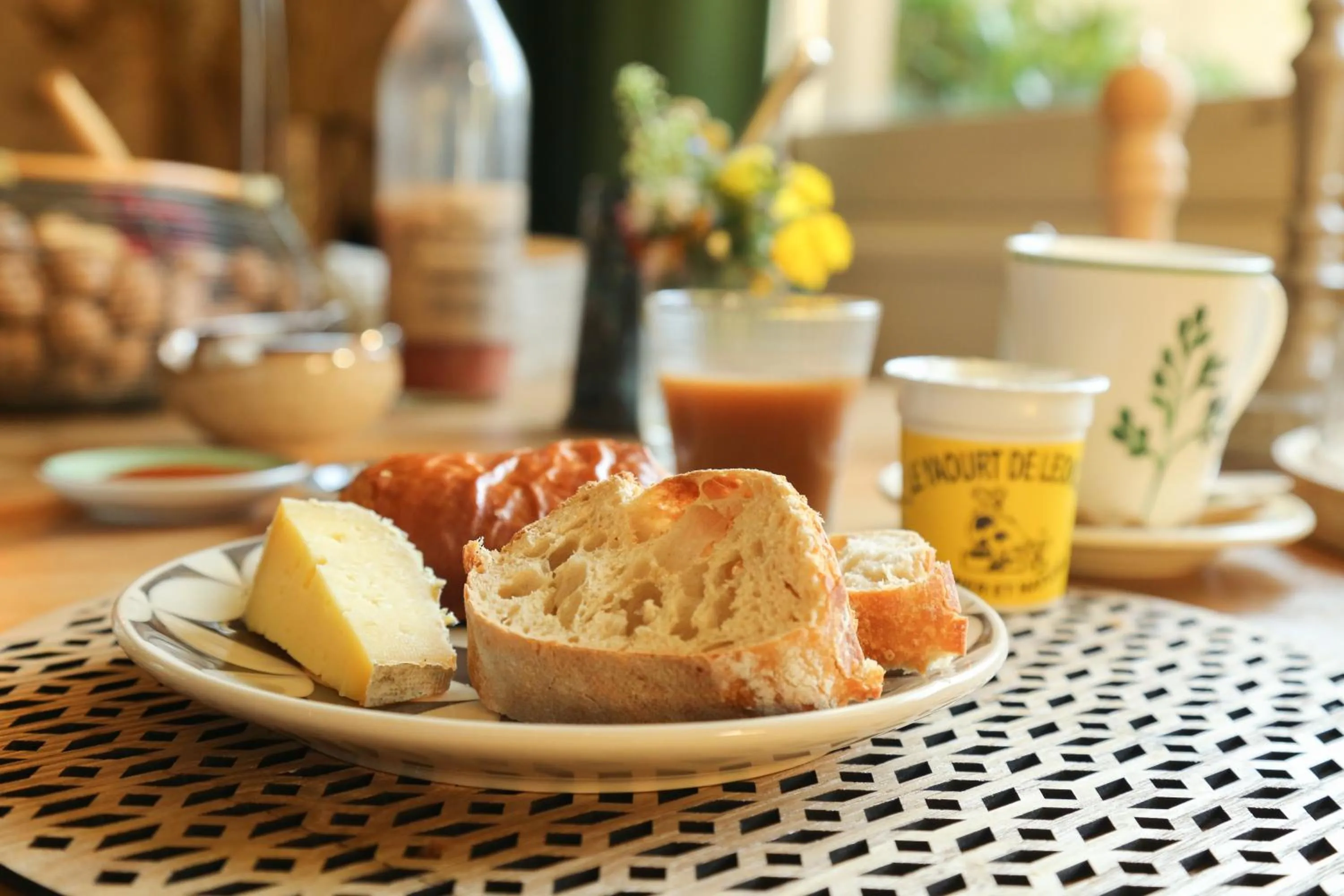 Buffet breakfast in La Treille Muscate