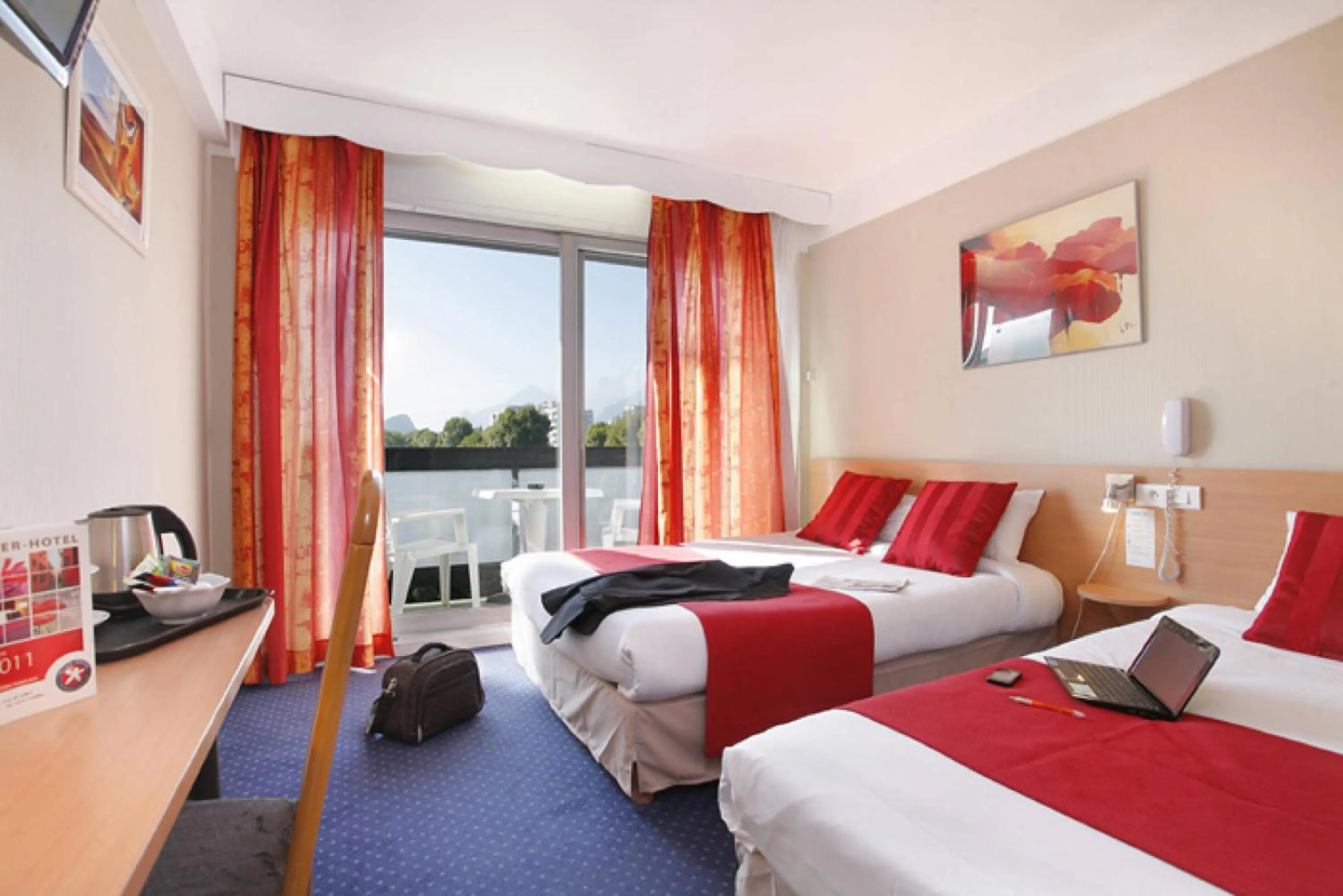 Bed in The Originals City, Hôtel Villancourt, Grenoble Sud