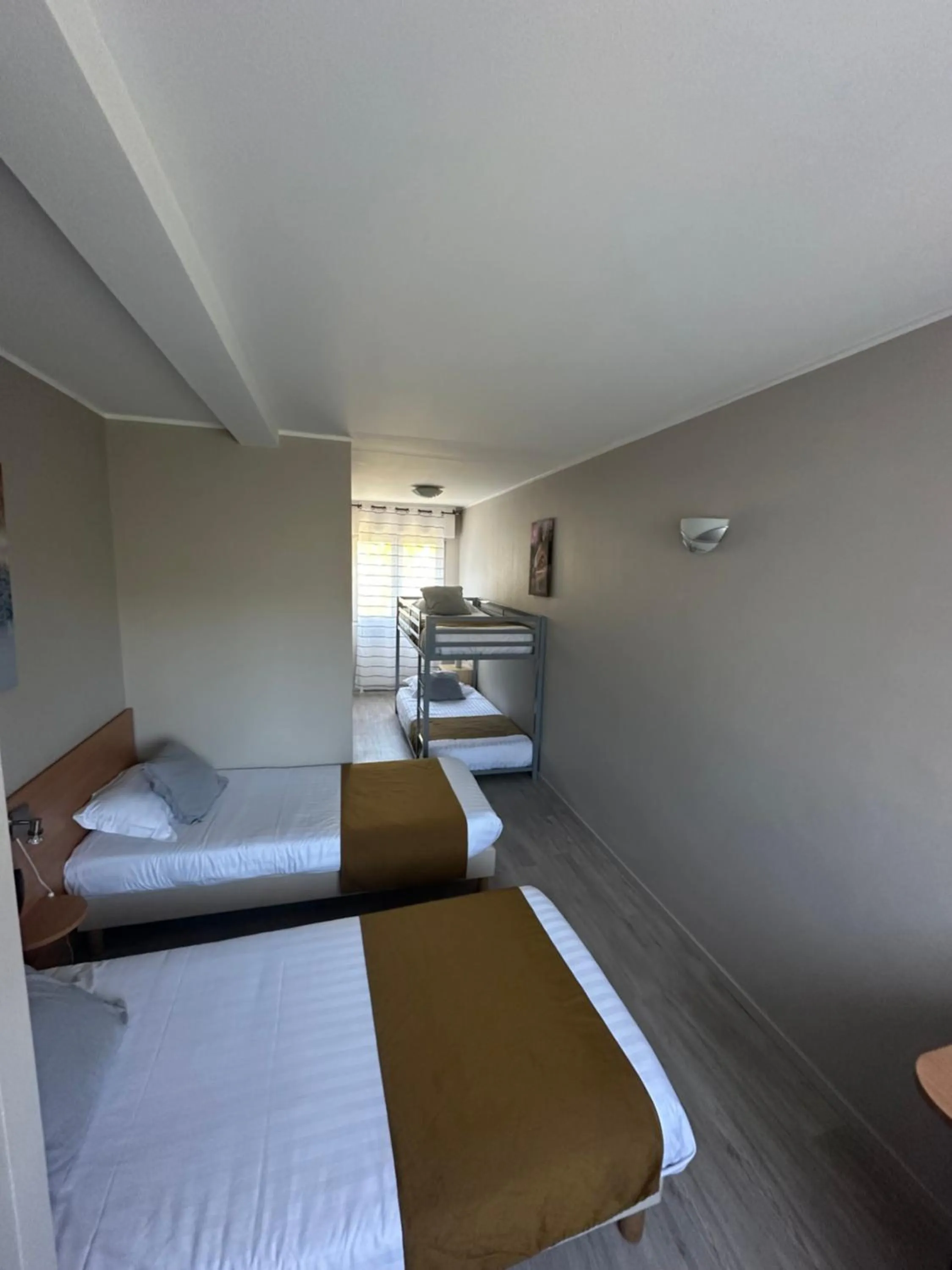 bunk bed, Bed in The Originals City, Hôtel Villancourt, Grenoble Sud