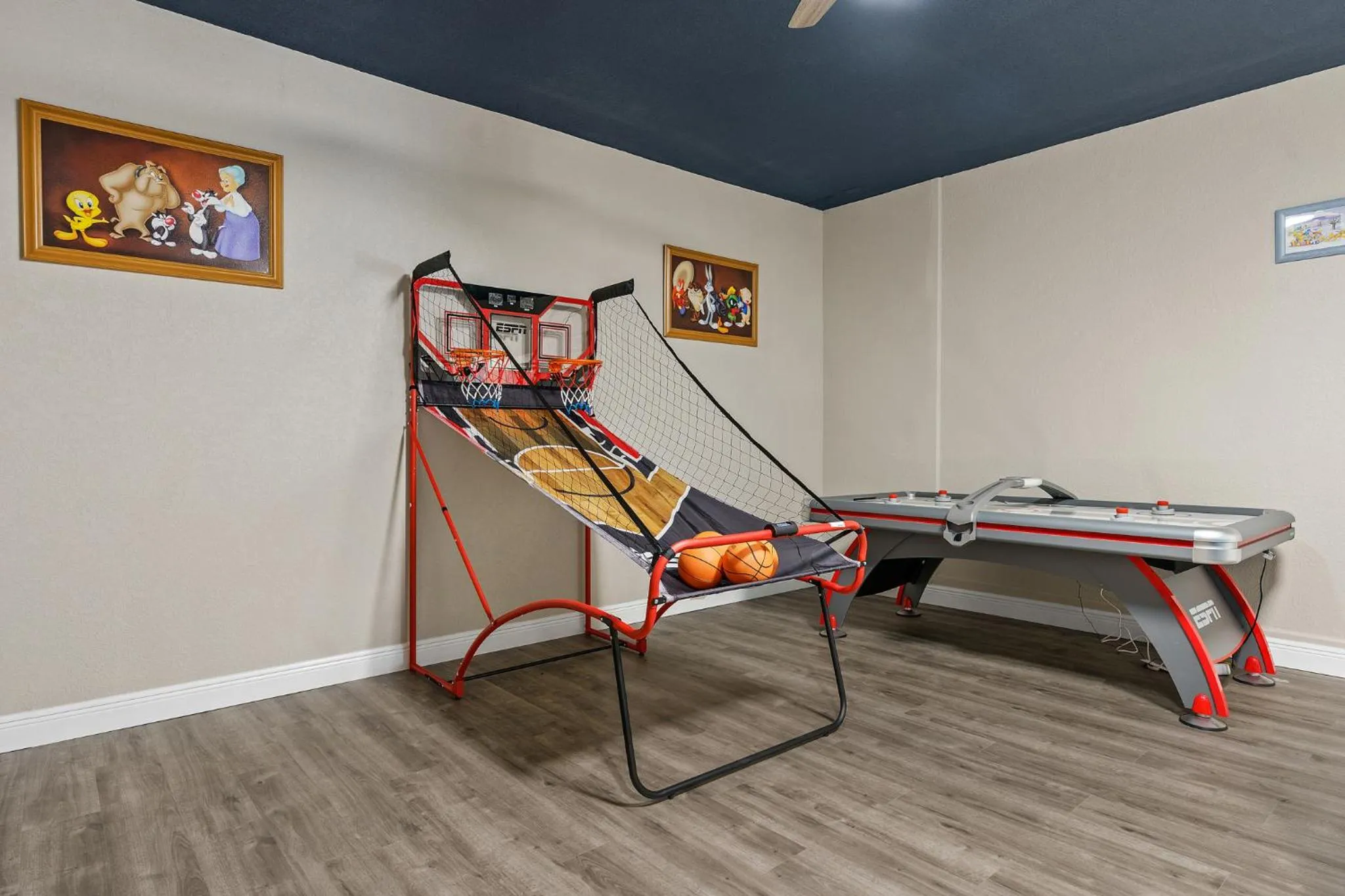 Game Room in WindsorHills Villa Pool Resort Amenities Minutes to Disney
