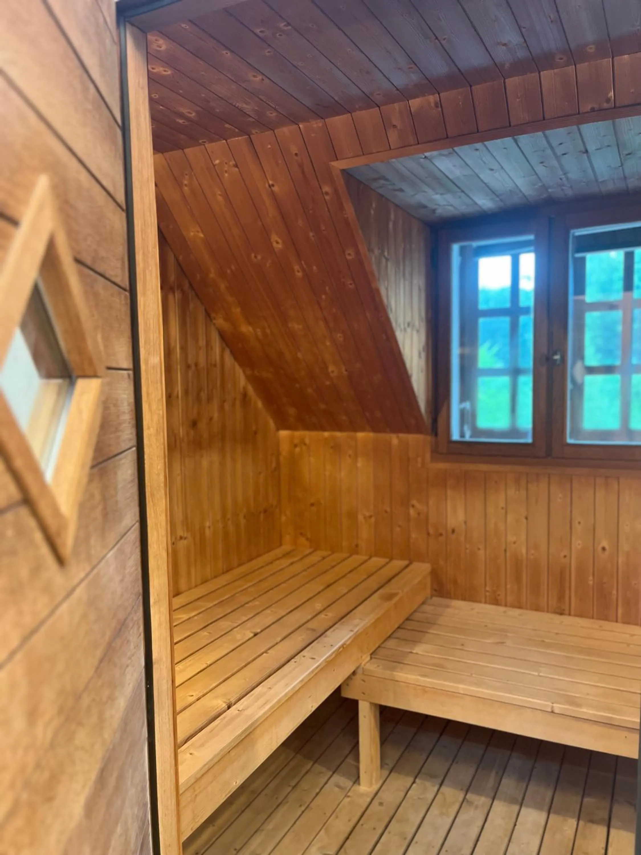 Spa and wellness centre/facilities in Château des Avenieres - Relais & Châteaux