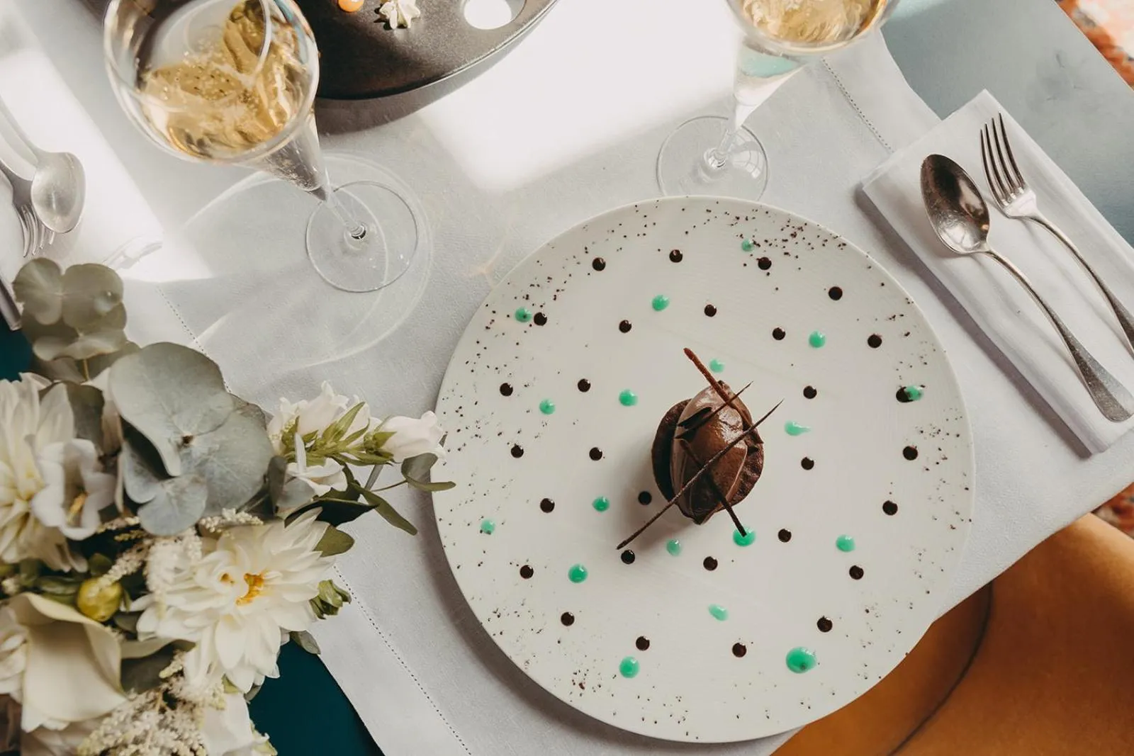 Food and drinks in Château des Avenieres - Relais & Châteaux