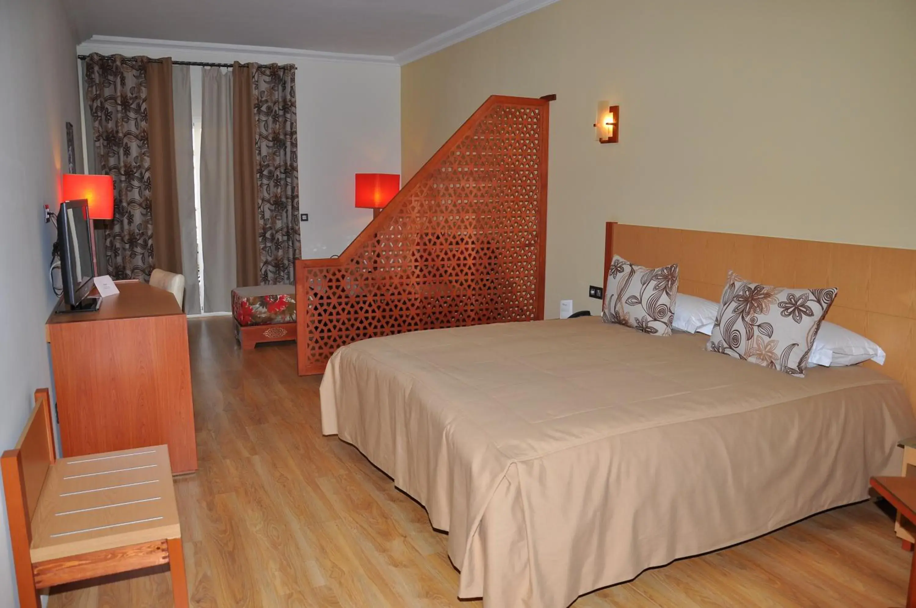 Suite - single occupancy in Across Hotels & Spa Suite - single occupancy in Across Hotels & Spa