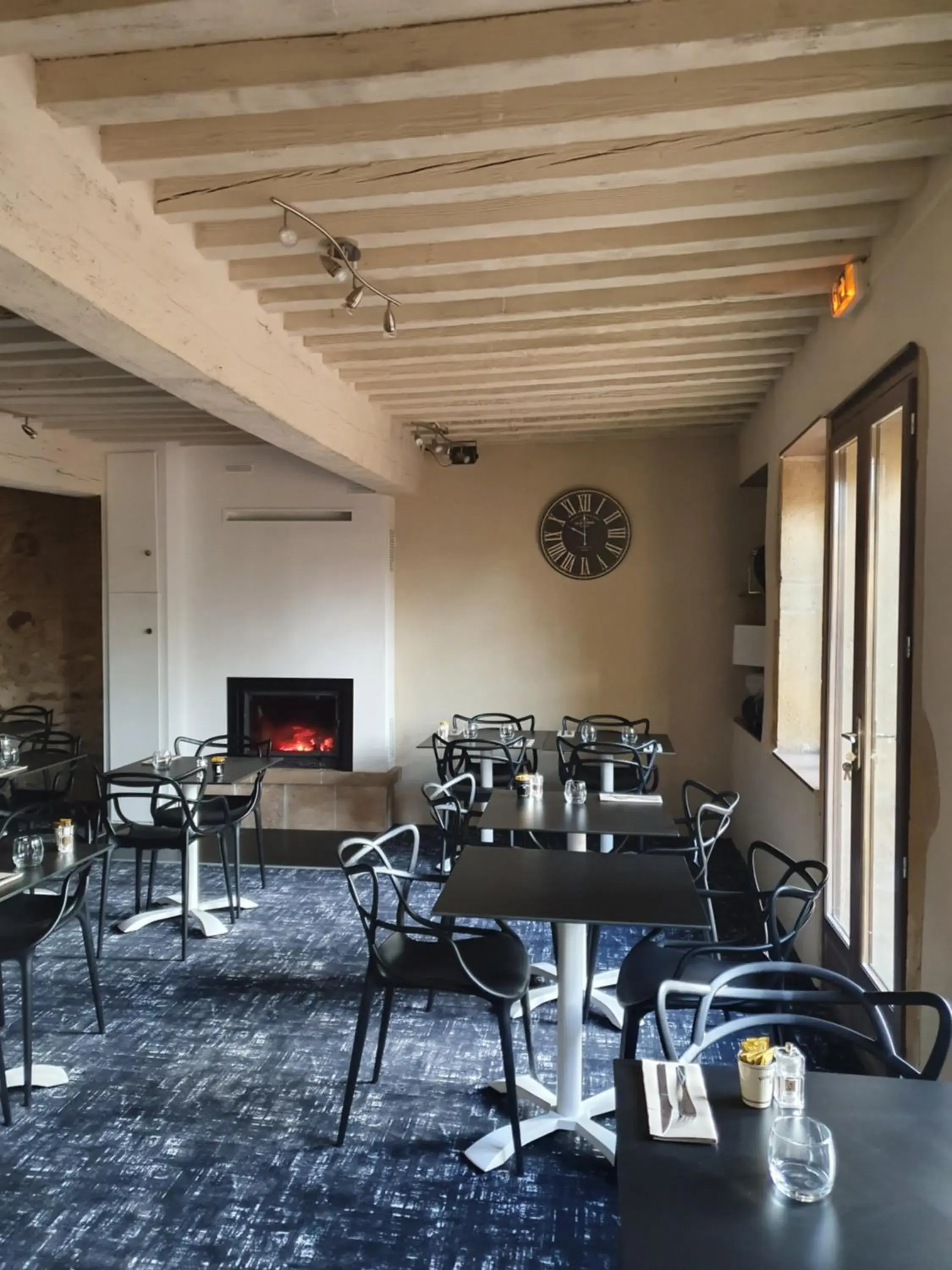 Restaurant/places to eat in Delfotel Restaurant/places to eat in Delfotel